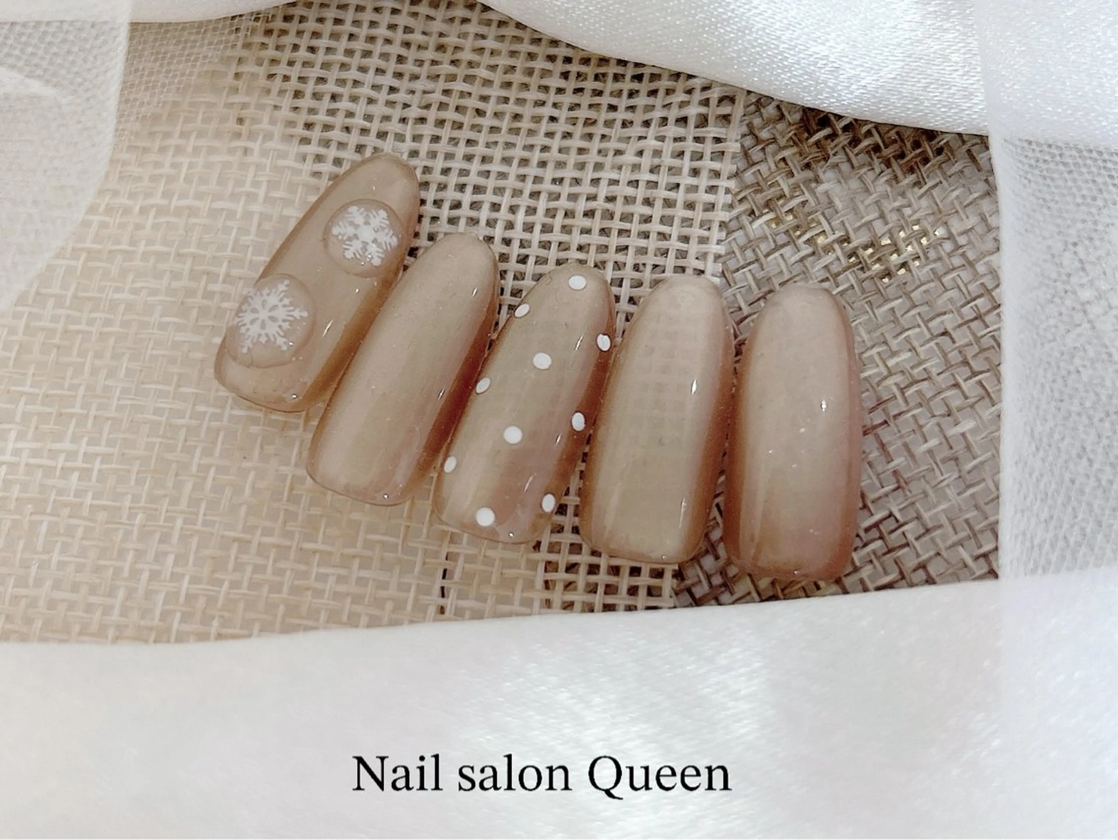 ネイル ハンドネイル ネイルサロンクイーン 東京/新宿/大久保のネイルデザイン