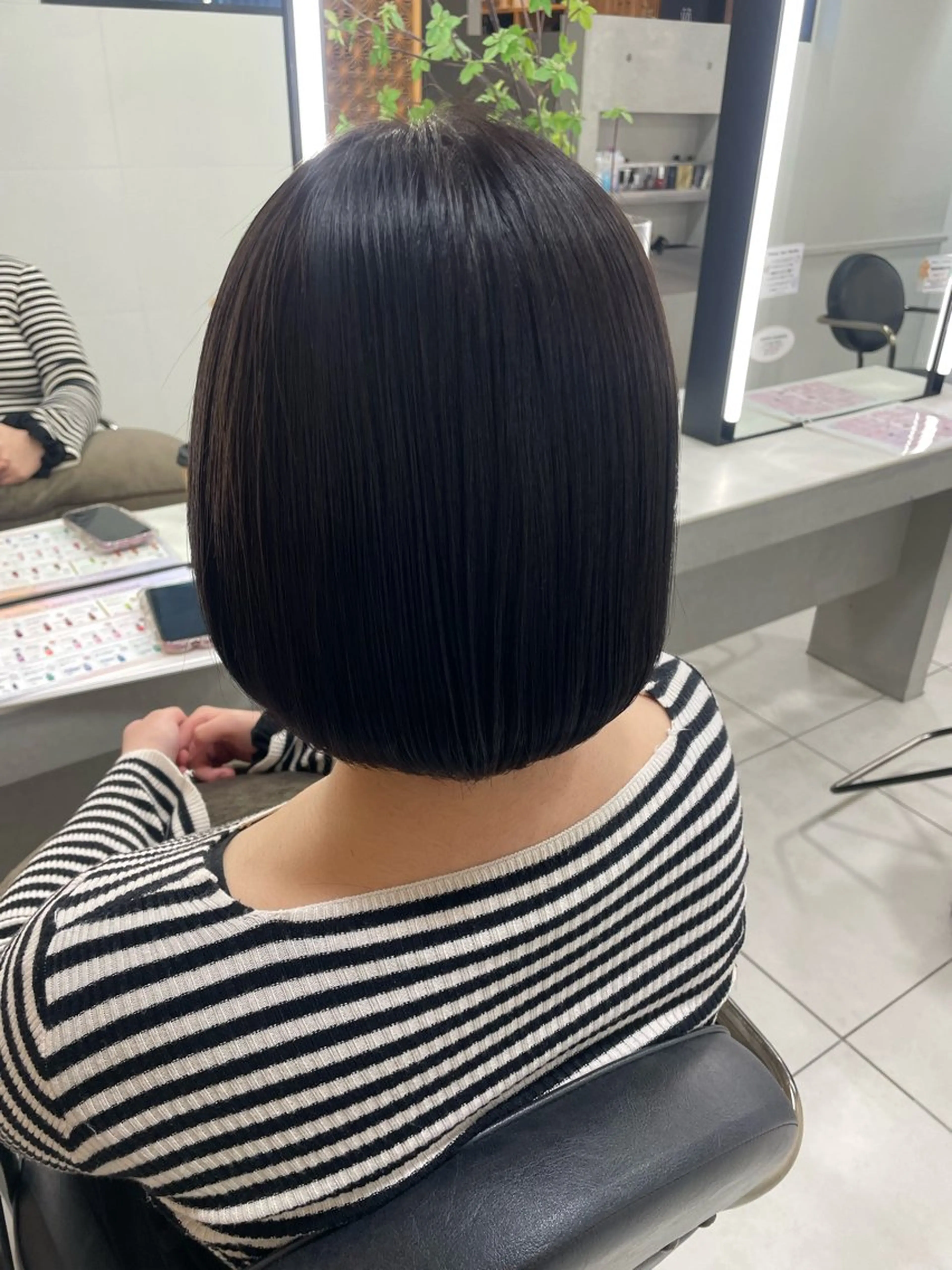 ショート カラー カット ヘアカラー トリートメント 稲吉 由莉穂のヘアスタイル
