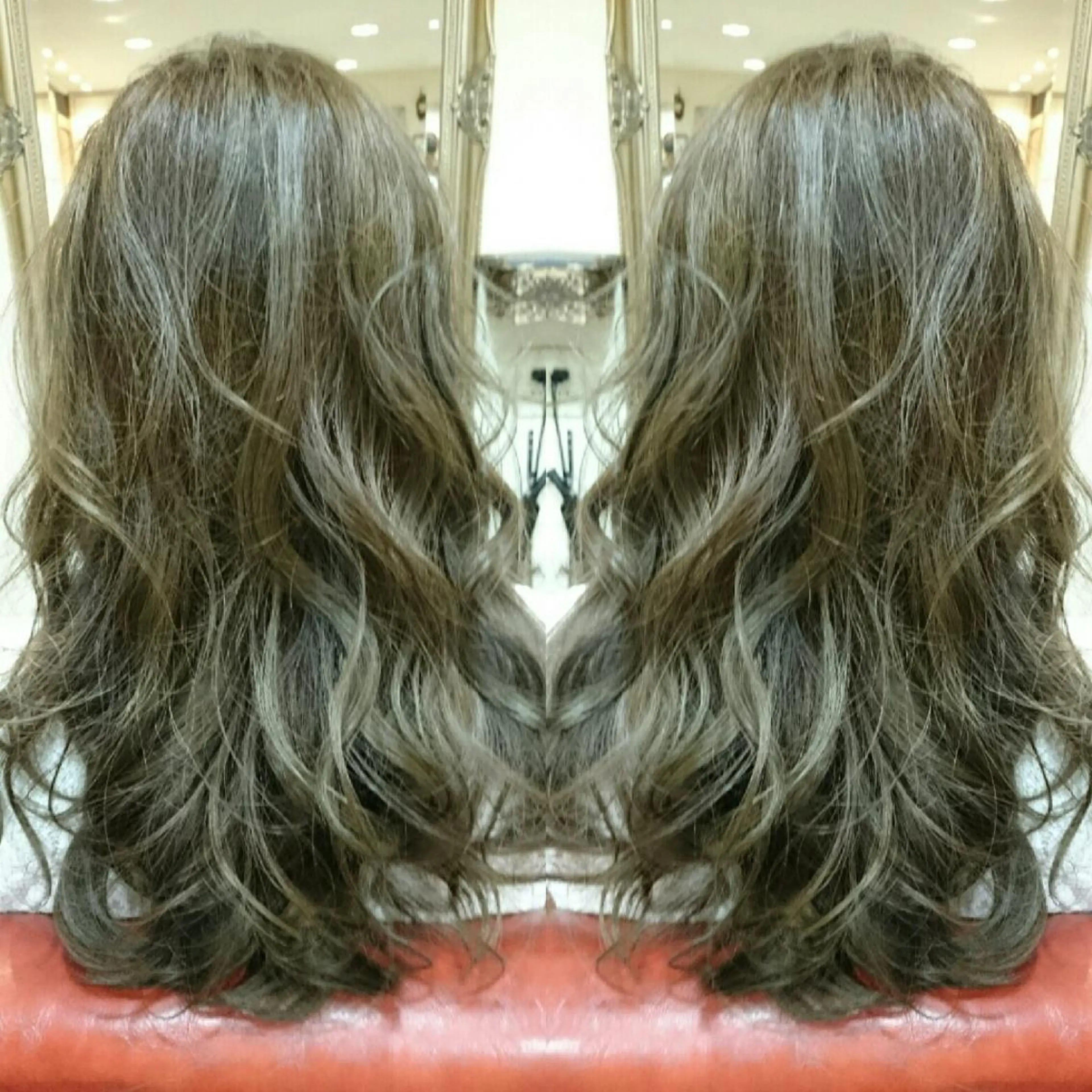 ロング カラー グレージュ ハイライトカラー ハイライト RITA Hairs所属・Kawamoto Shinyaのヘアスタイル