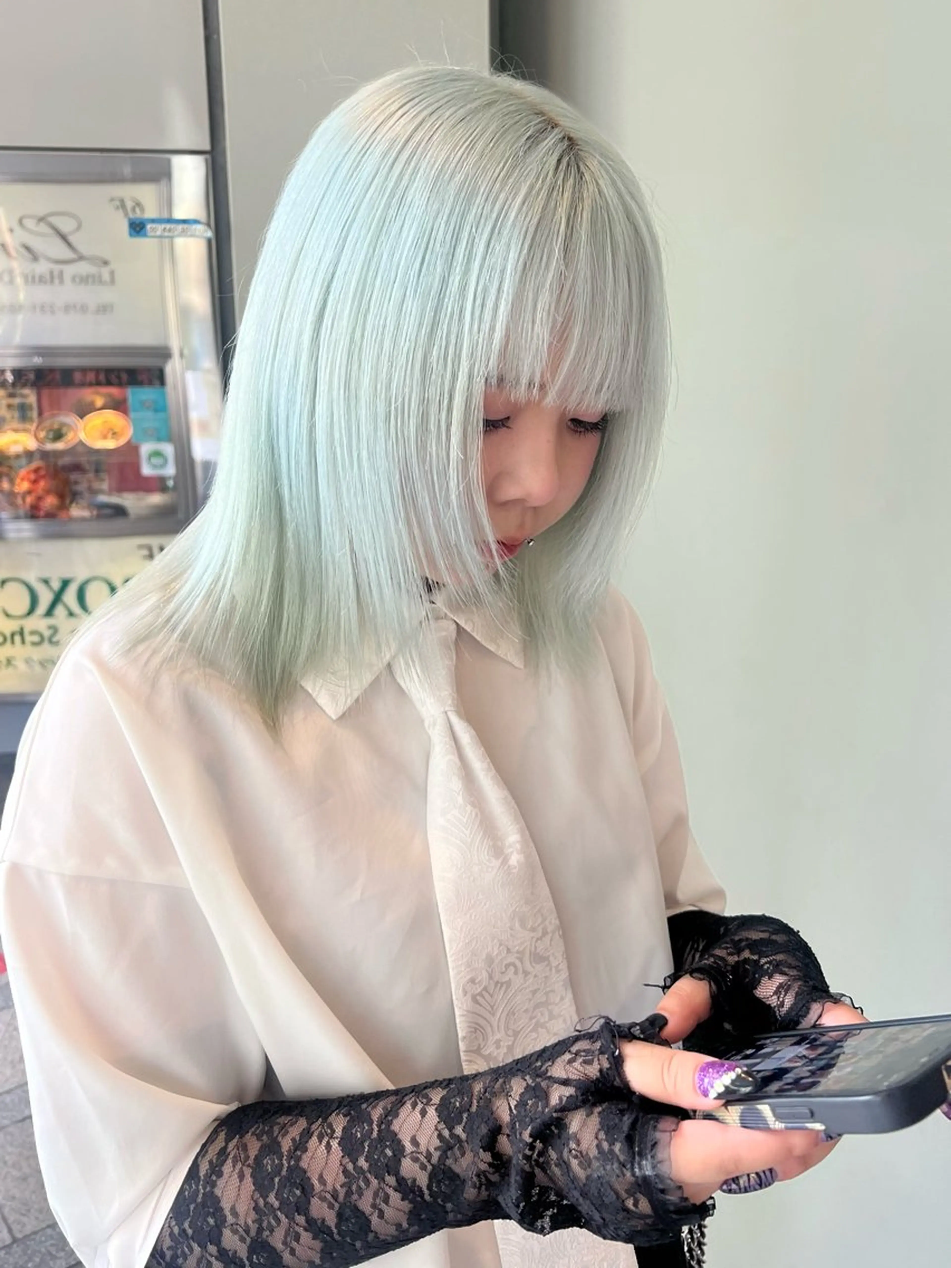 ミディアム カット ヘアカラー Via  京都烏丸所属・ハイトーン/髪質改善 /レイヤー/りなのヘアスタイル