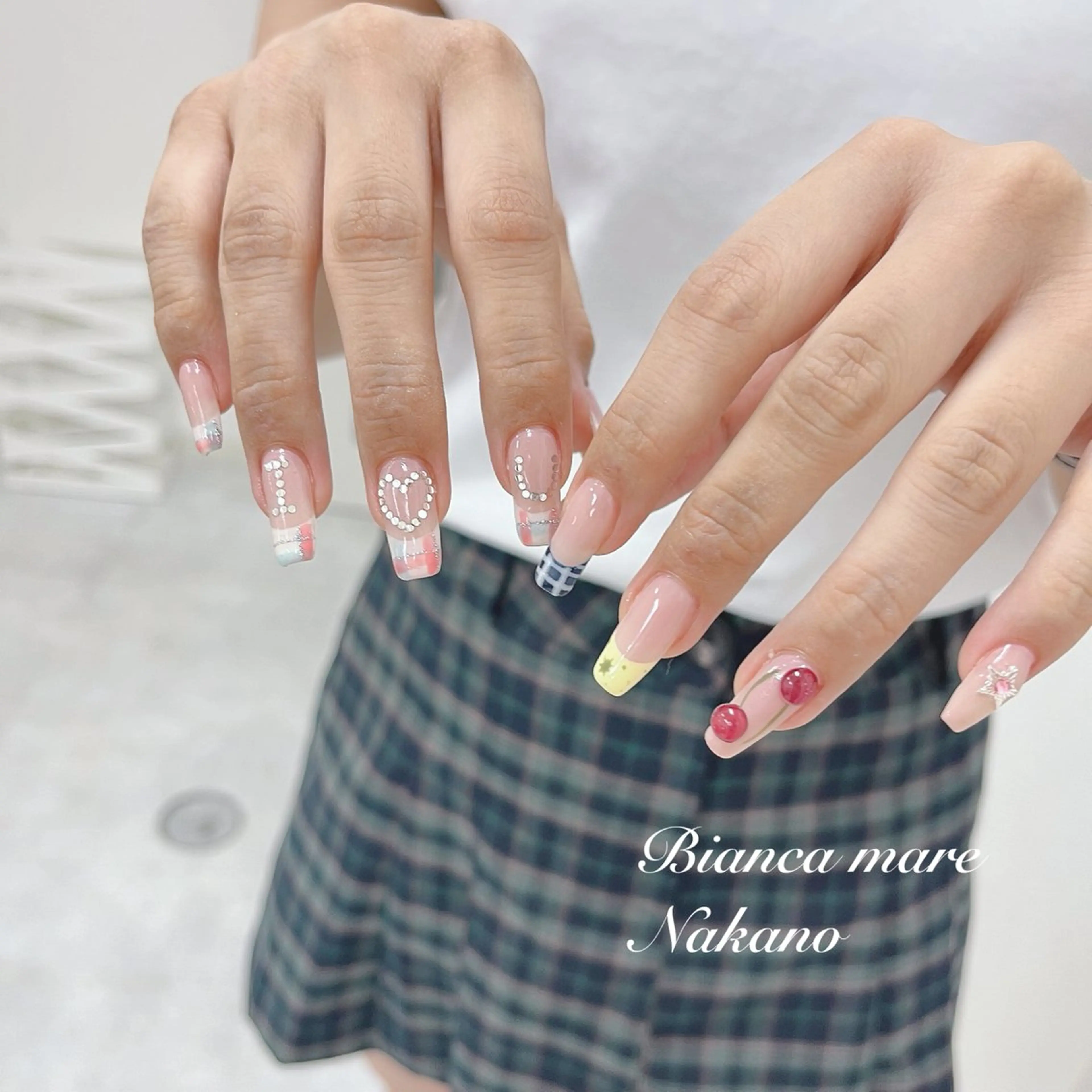 ネイル ハンドネイル takahashi / Bianca中野のネイルデザイン