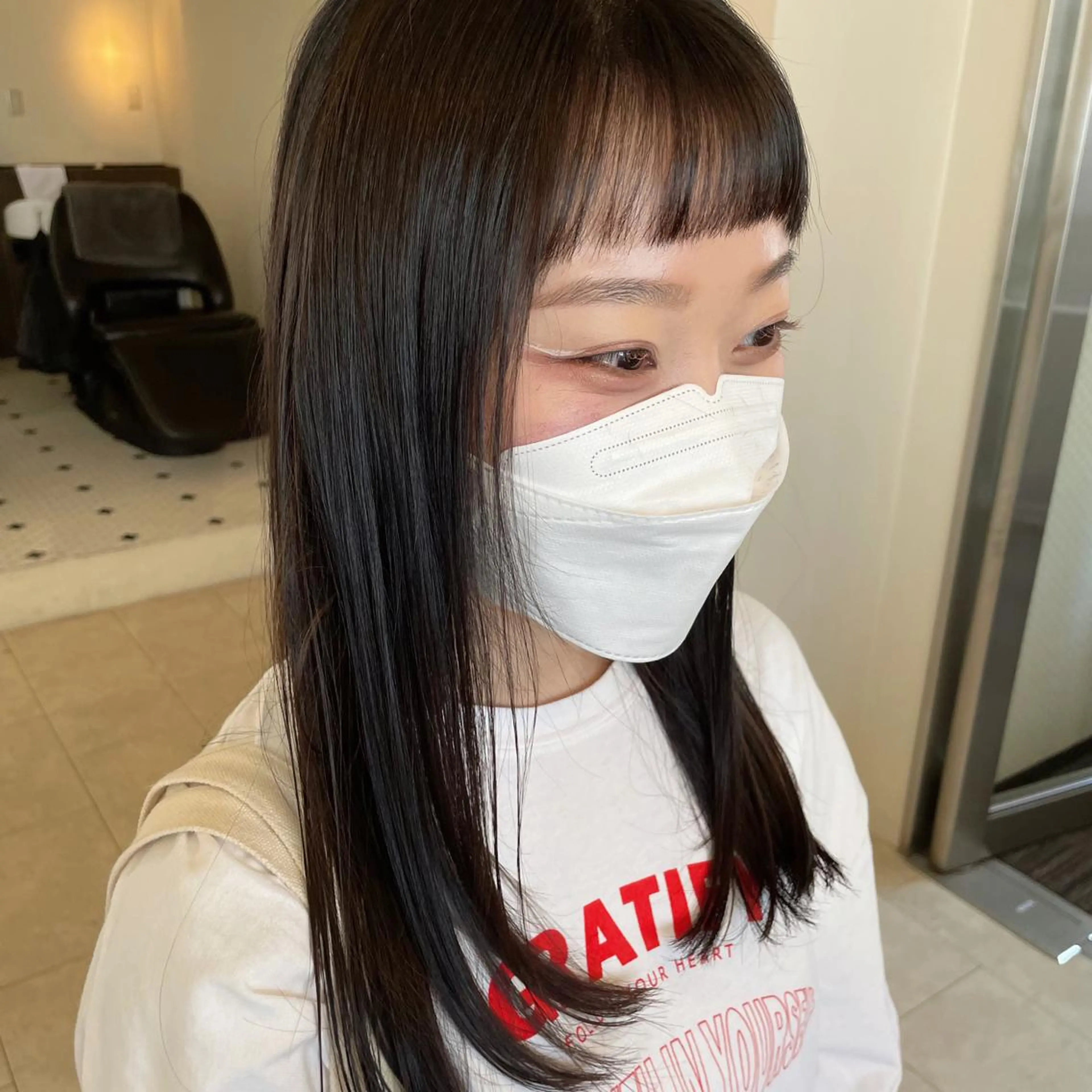 セミロング オン眉 カット ヘアカラー ボブウルフ／ボブ Satsukiのヘアスタイル