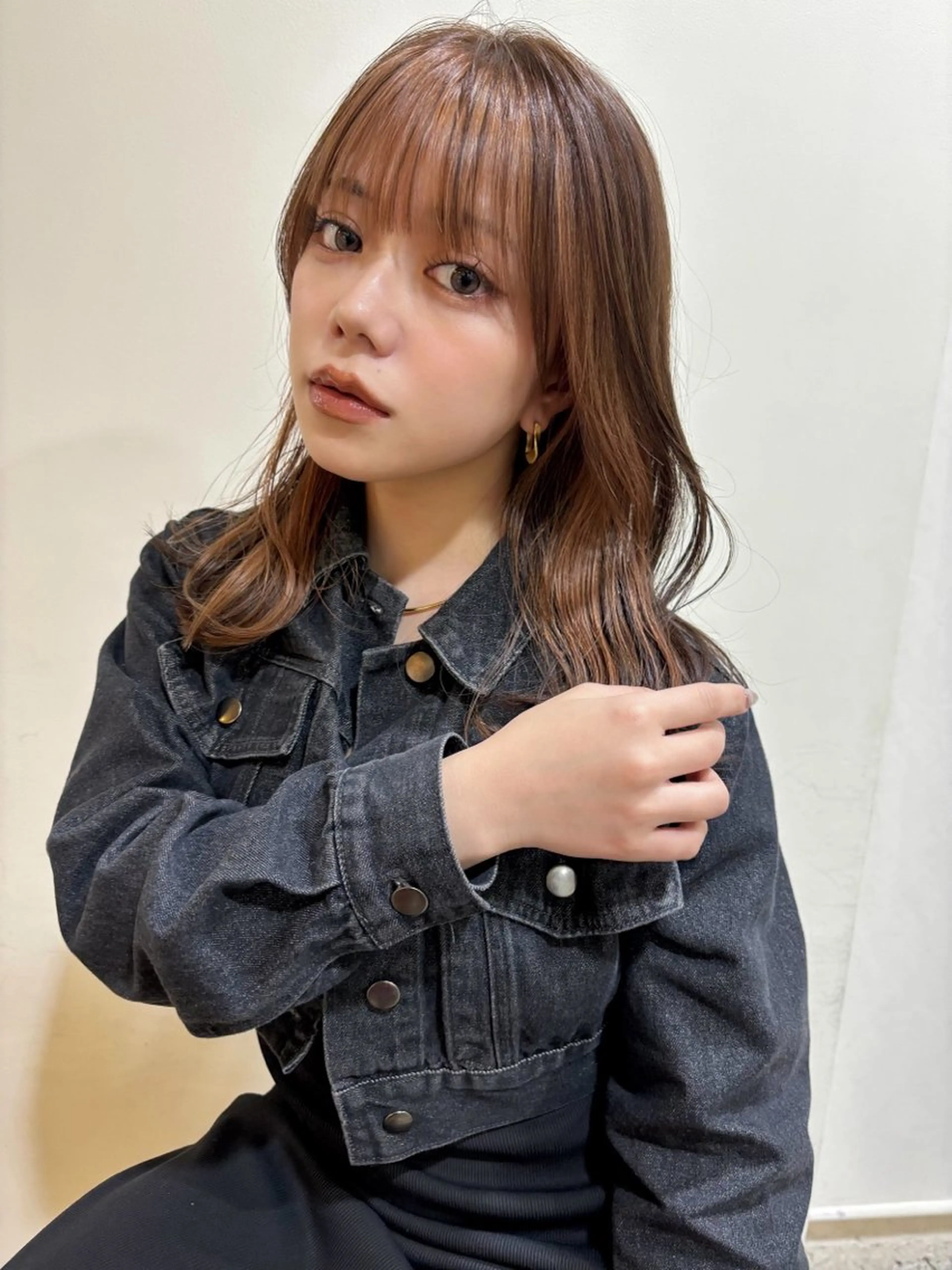 ミディアム カラー カット ヘアカラー トリートメント レイヤー／似合わせ TAKUYAのヘアスタイル