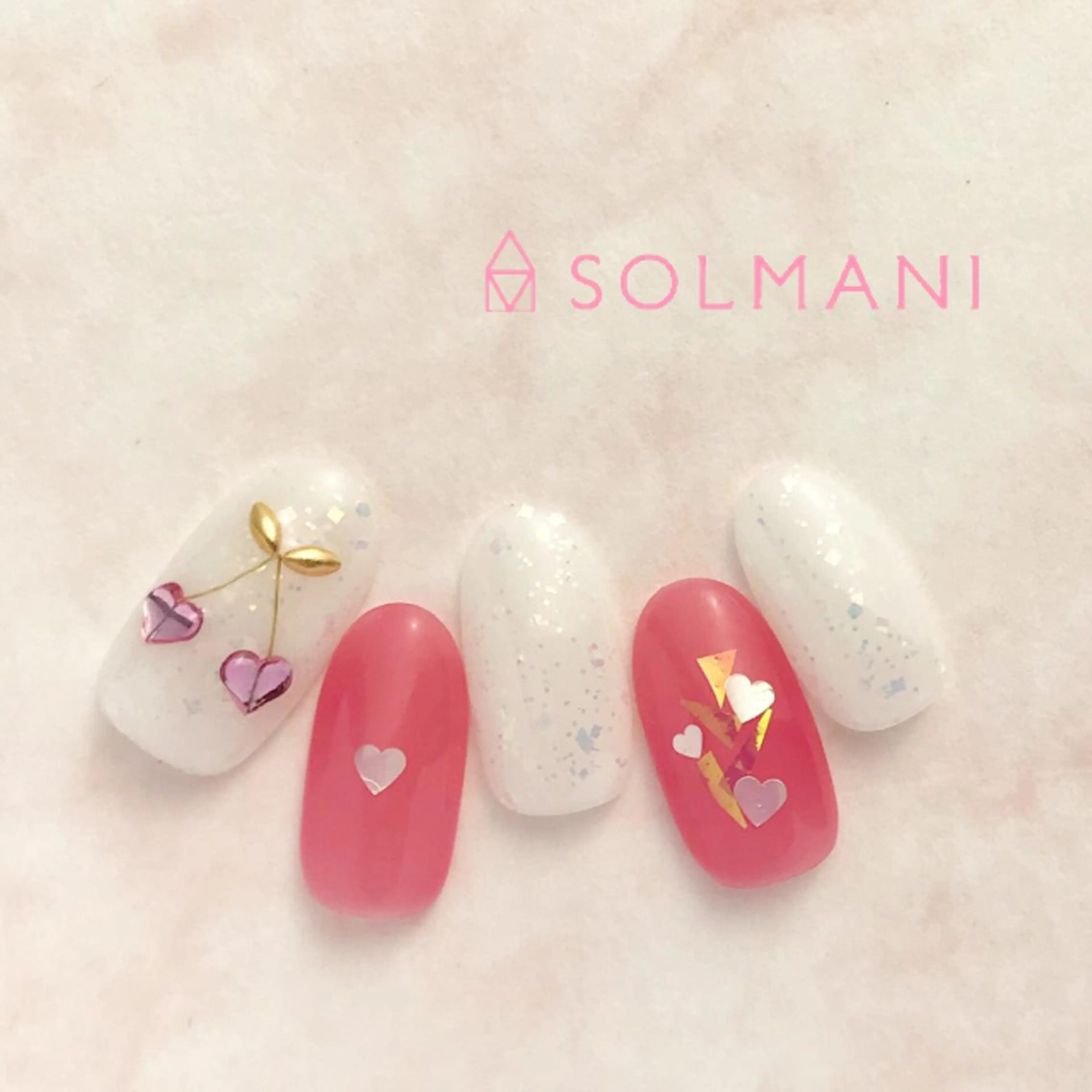 ネイル SOLMANI 予約担当のネイルデザイン