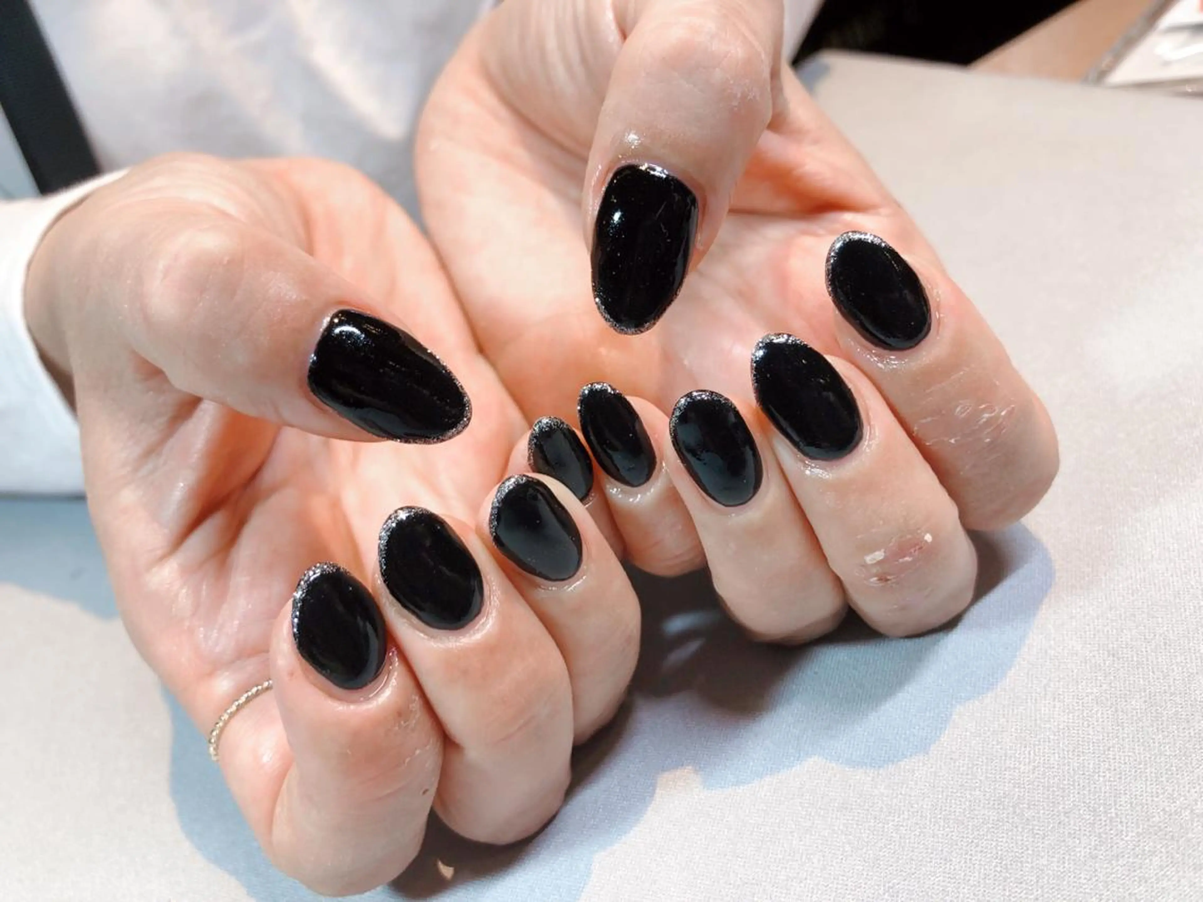 ネイル iiloo aromaworksのネイルデザイン