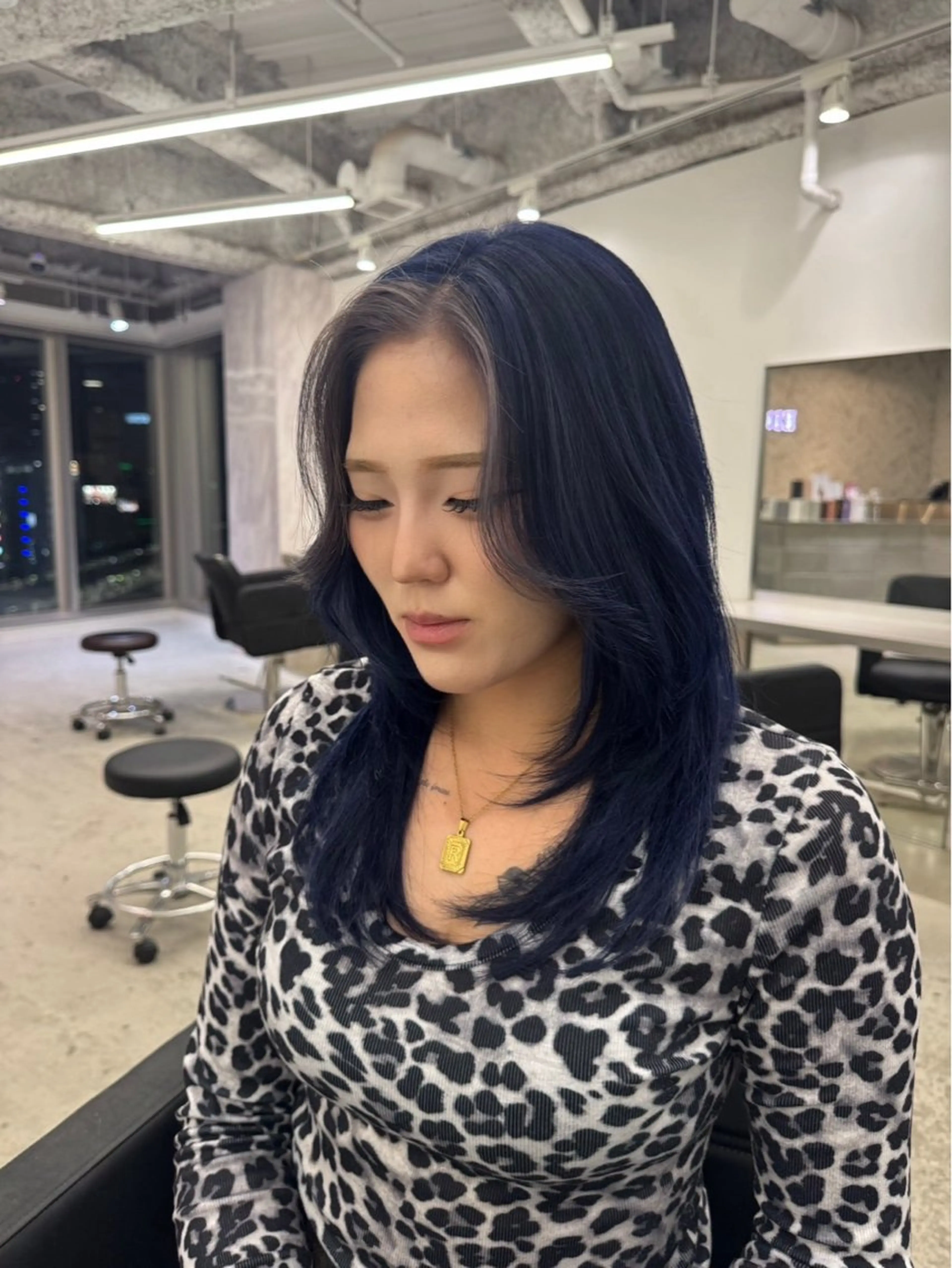 セミロング カラー ヘアカラー トリートメント 店長 MANAMI /ブリーチ/骨格ボブのヘアスタイル