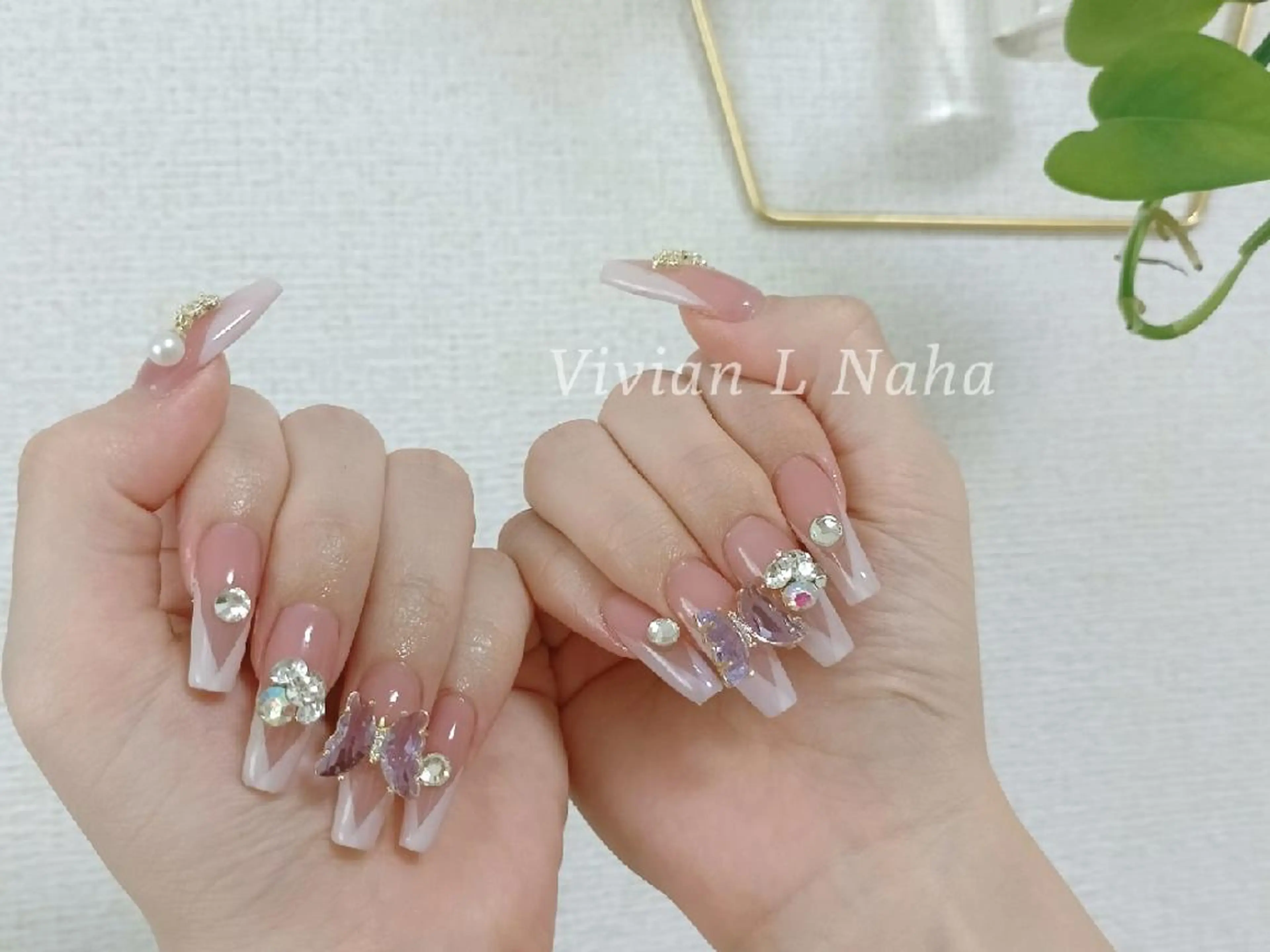 ネイル Vivian L Naha  Tia　のネイルデザイン