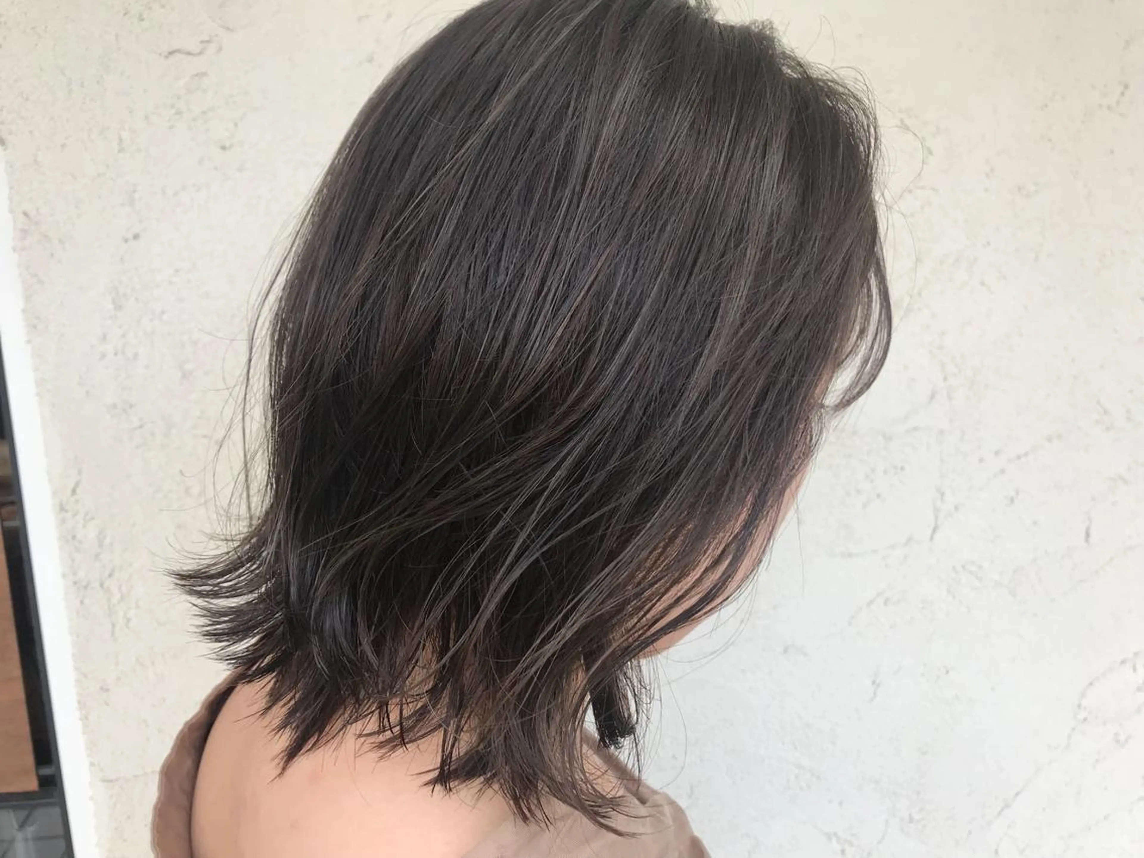 ショート カラー ハイライトカラー イルミナカラー ハイライト ヘアカラー トリートメント ヘアセット 艶髪育成サロン 京橋　shinのヘアスタイル