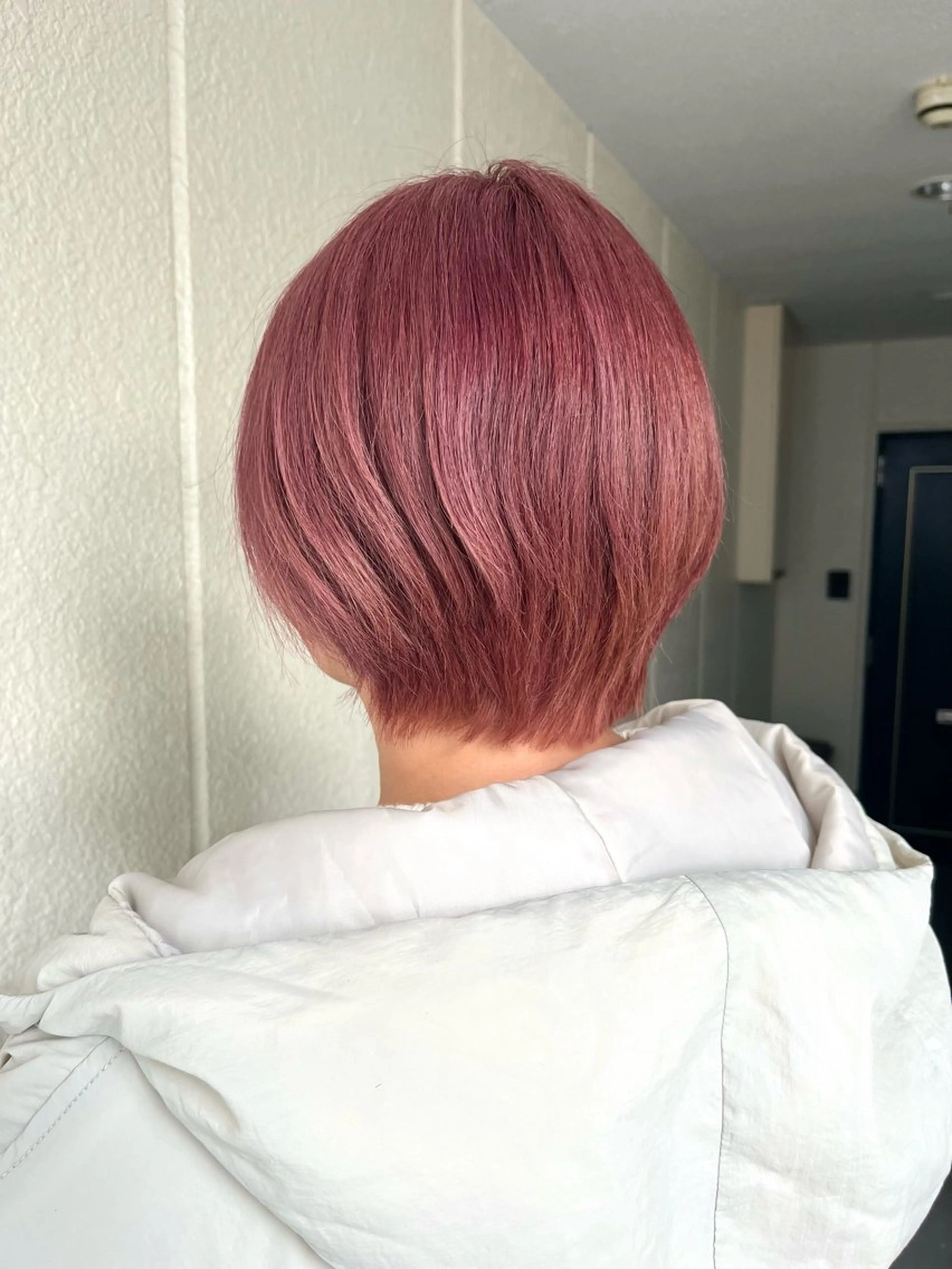 ショート カラー ヘアカラー 池田 真衣のヘアスタイル