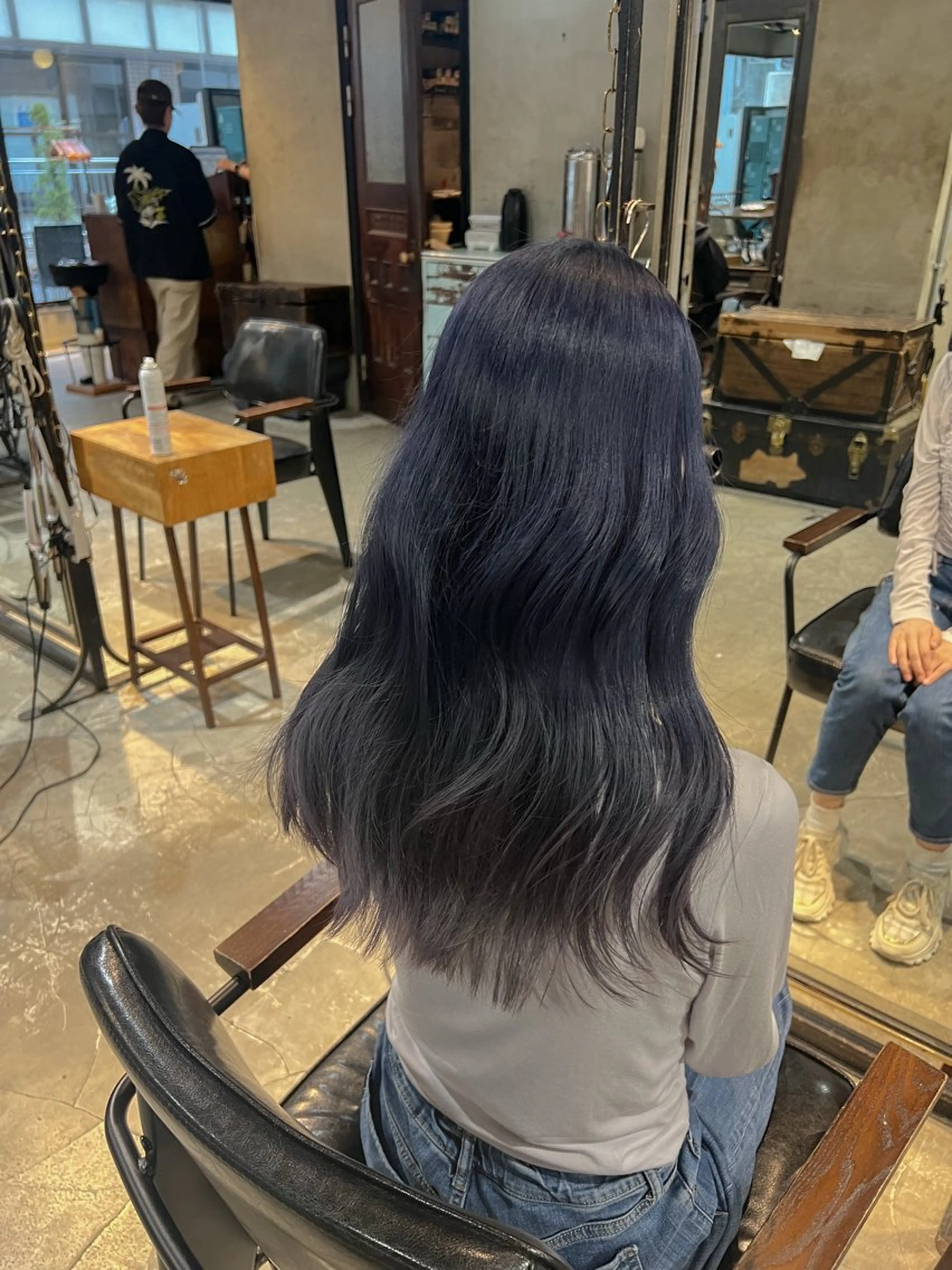 ロング カラー ヘアアレンジ ブルーカラー グラデーションカラー カット ヘアカラー トリートメント グレージュ/艶髪矯正 🪐takushiのヘアスタイル