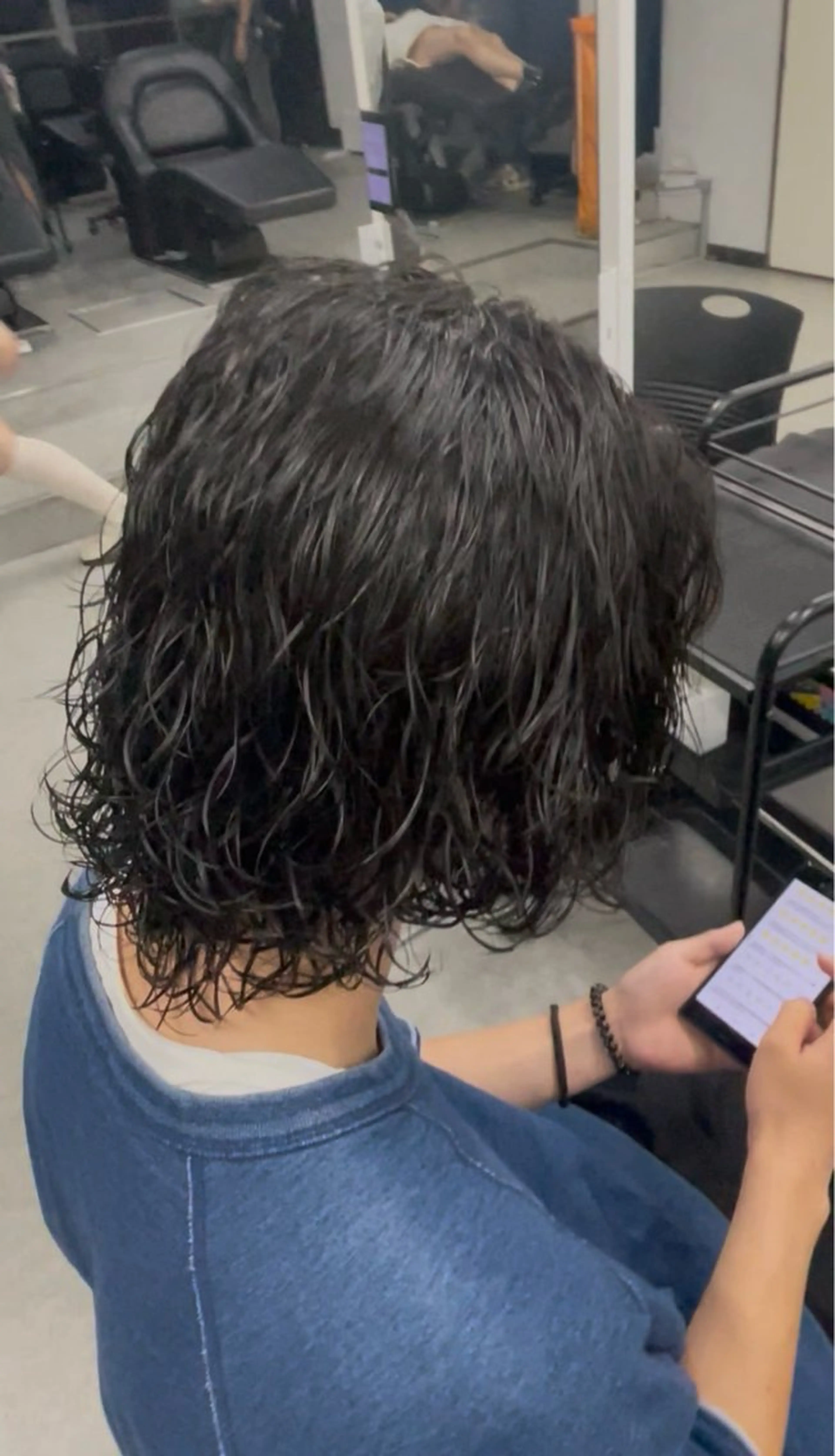 パーマ メンズ カット パーマ シャドウ/波巻き 朝崎倭斗のヘアスタイル