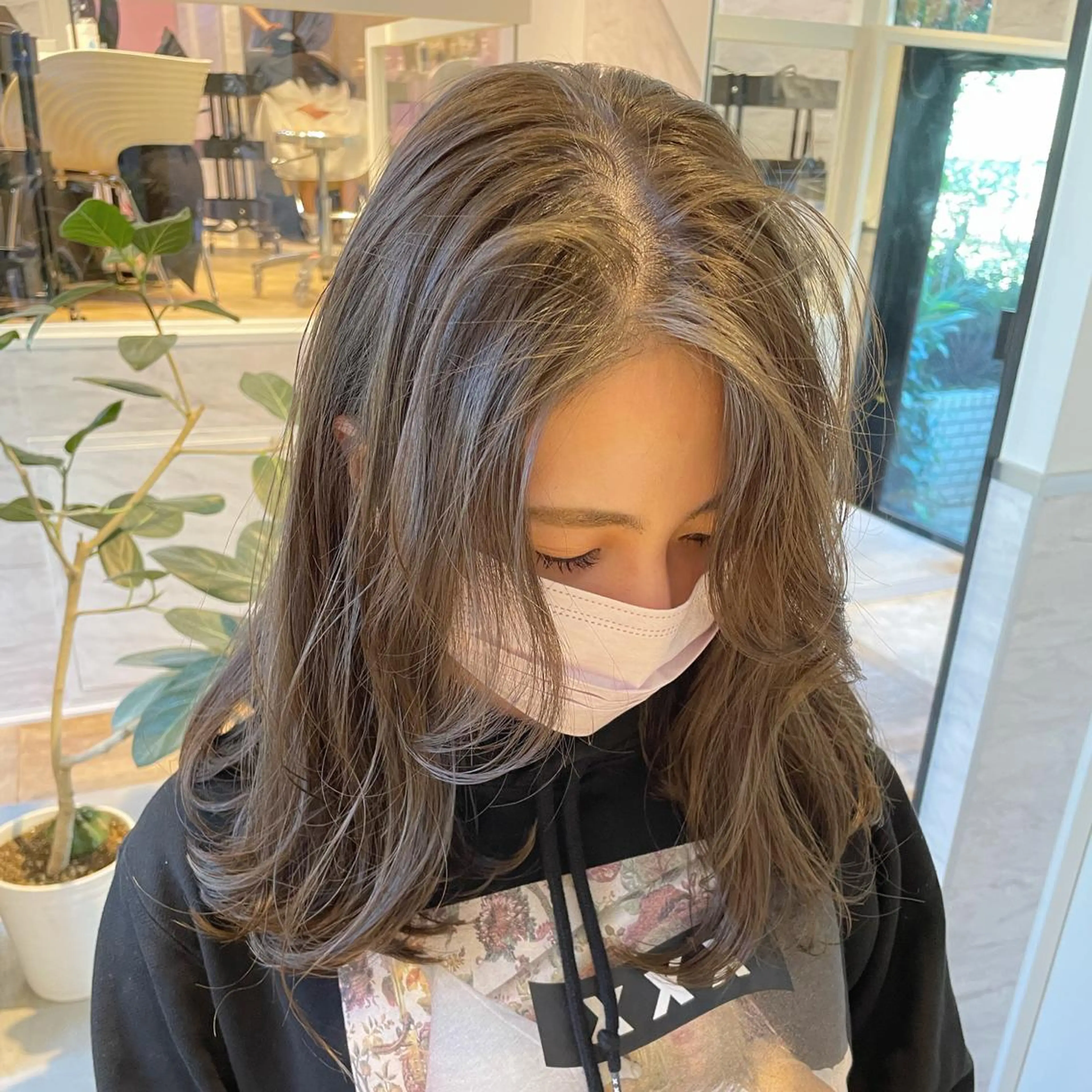 セミロング カラー ベージュカラー ブリーチ ブリーチなしカラー 顔まわりレイヤー レイヤーカット 🫧透明感ヘア🫧 🧸竹花　彩希🧸のヘアスタイル