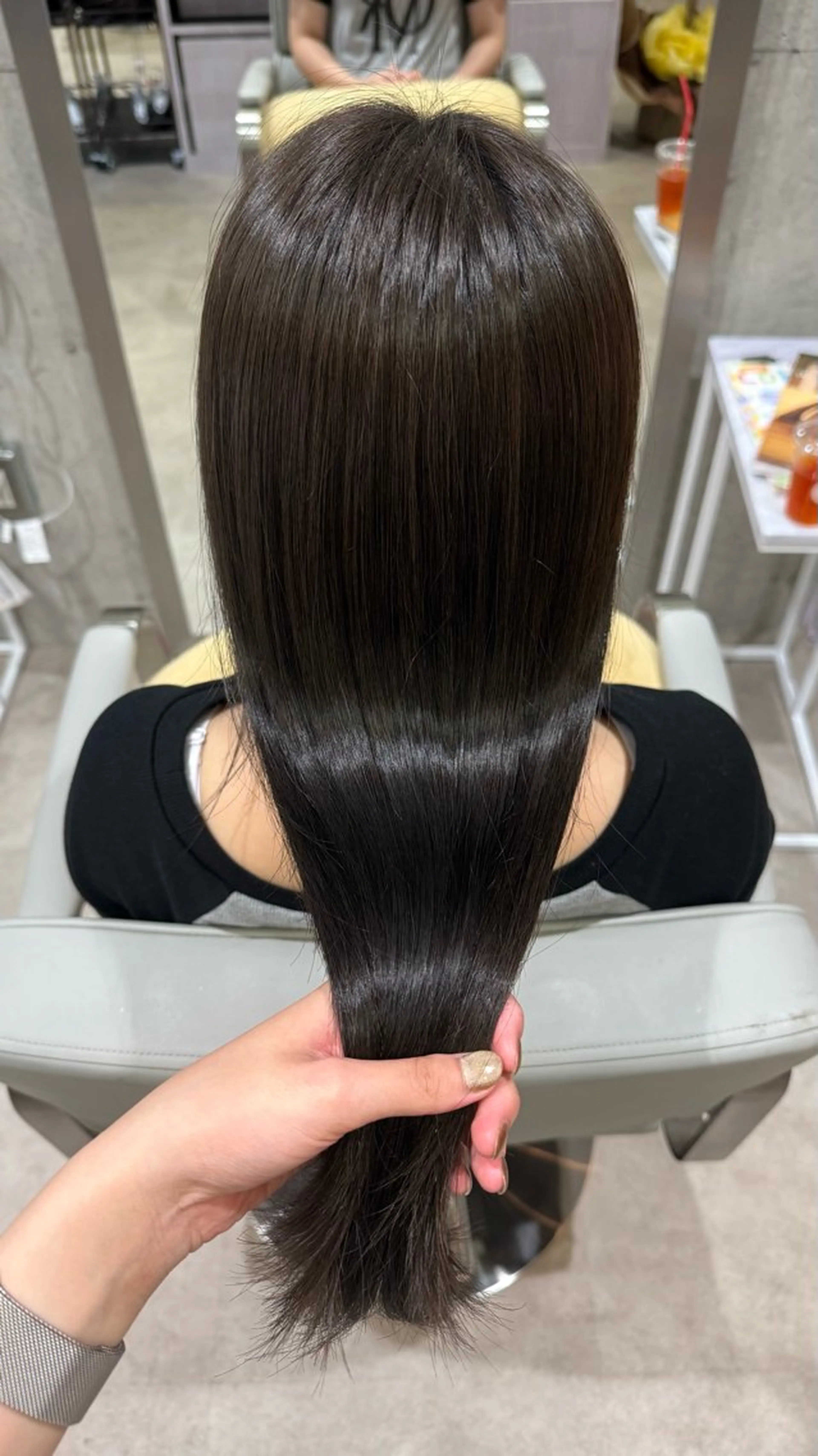 ロング トリートメント RUKA🩰透明感 寒色カラー/レイヤーのヘアスタイル