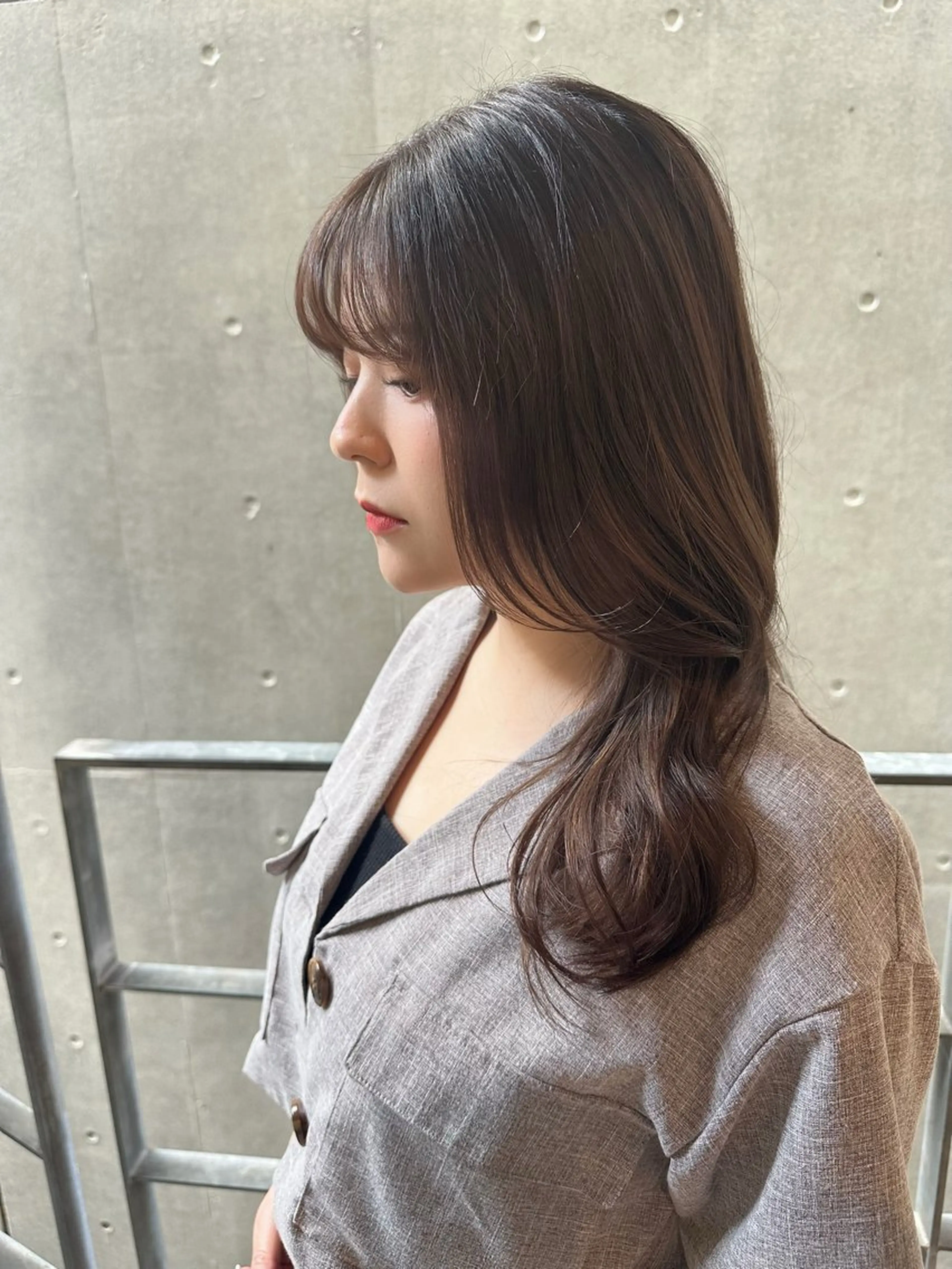 セミロング カラー パーマ ヘアアレンジ ベージュカラー ブラウンカラー ブラウンベージュ 韓国風ヘア カット ヘアカラー トリートメント VIVIE【ヴィヴィ】所属・髪質改善/韓国風 レイヤー/田村祐樹のヘアスタイル