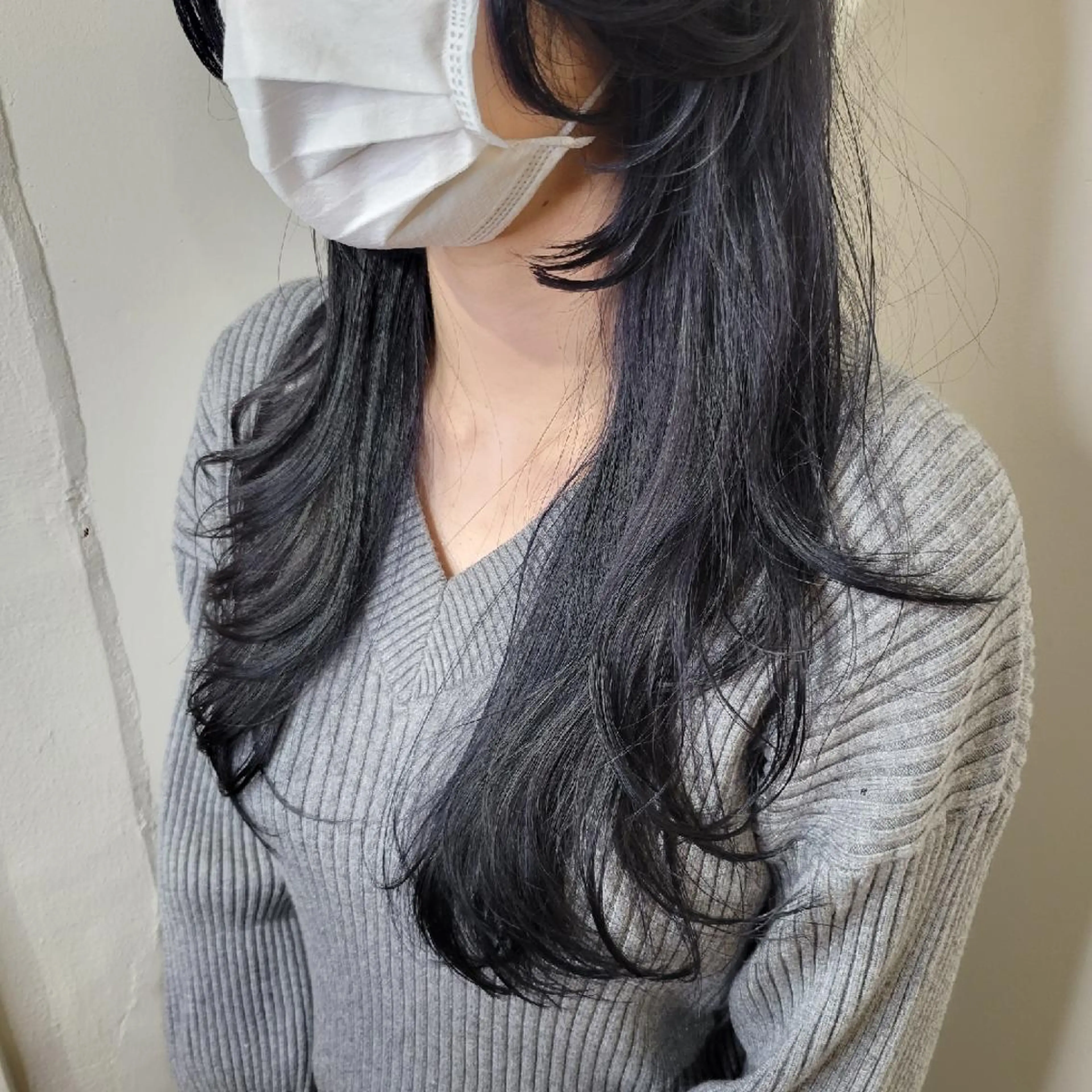 ロング ハイレイヤー 韓国風ヘア レイヤーカット ウルフカット カット ヘアカラー トリートメント 🇰🇷透明感×ハイ トーン🌟tomoのヘアスタイル