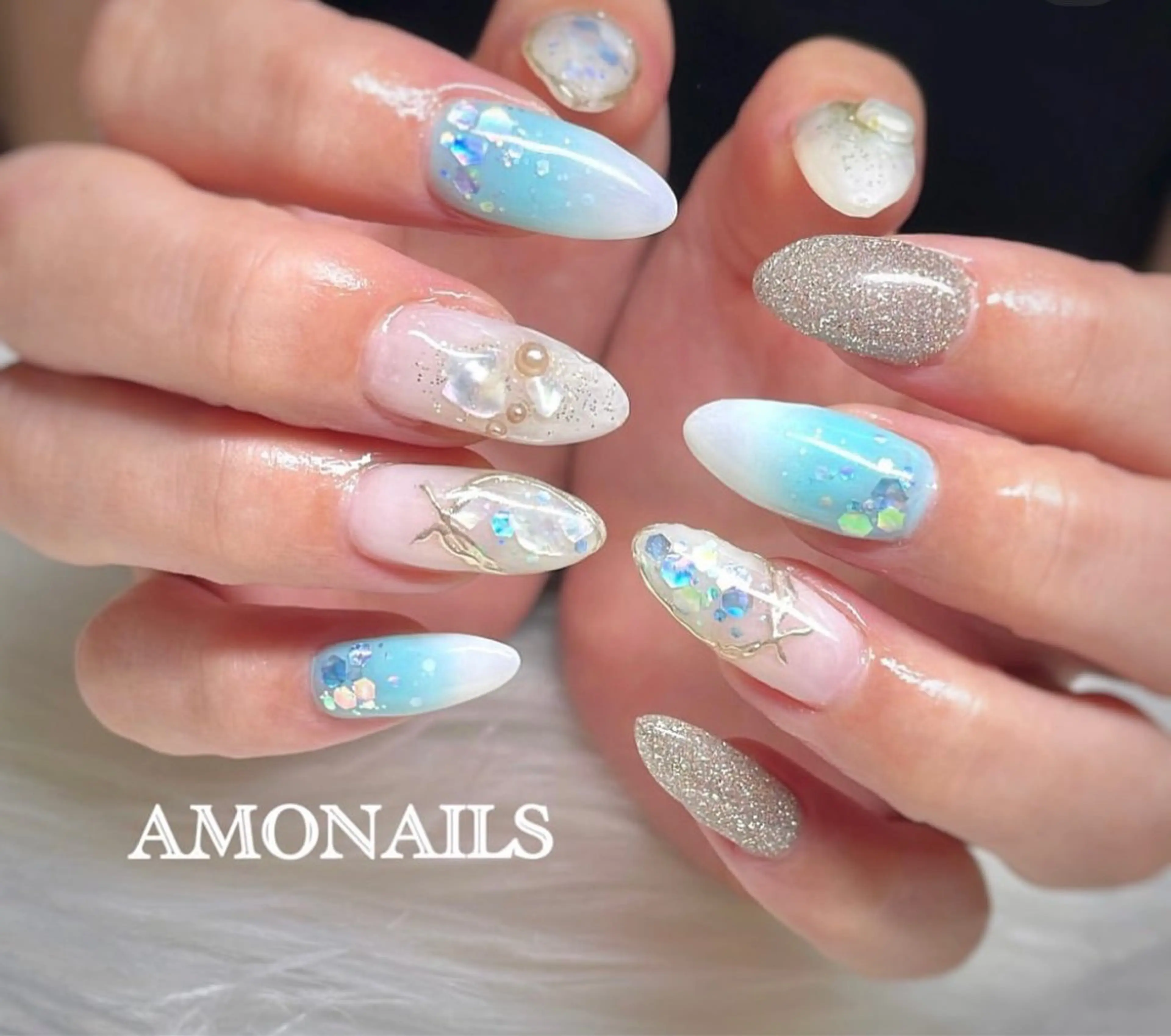 ネイル フラッシュネイル ジェルネイル キラキラネイル ラメ(グリッター) ハンドネイル フットネイル AMONAILS *.のネイルデザイン