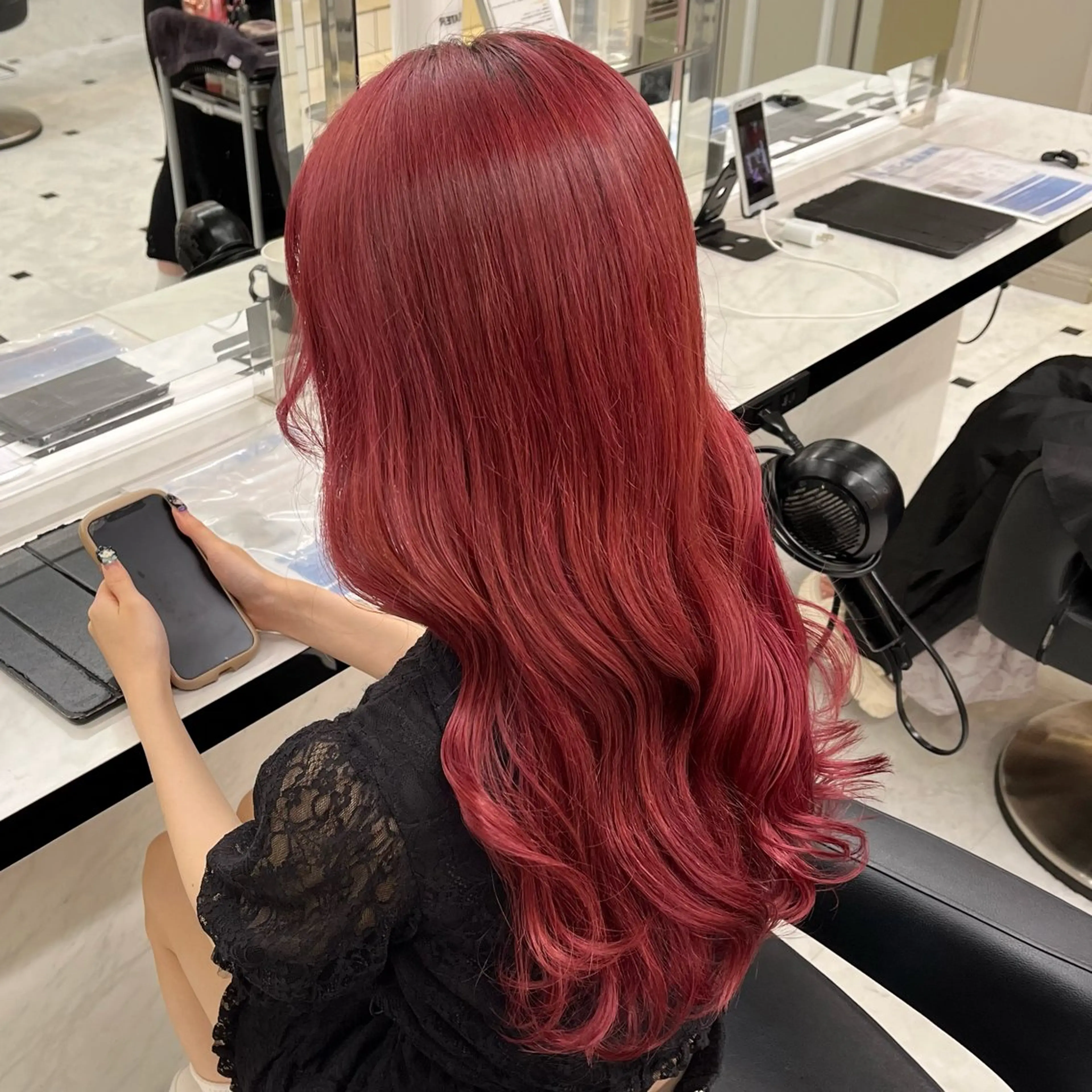 セミロング カラー ヘアアレンジ 🍒透明感カラー🌨 🥕ハイトーンカラーのヘアスタイル