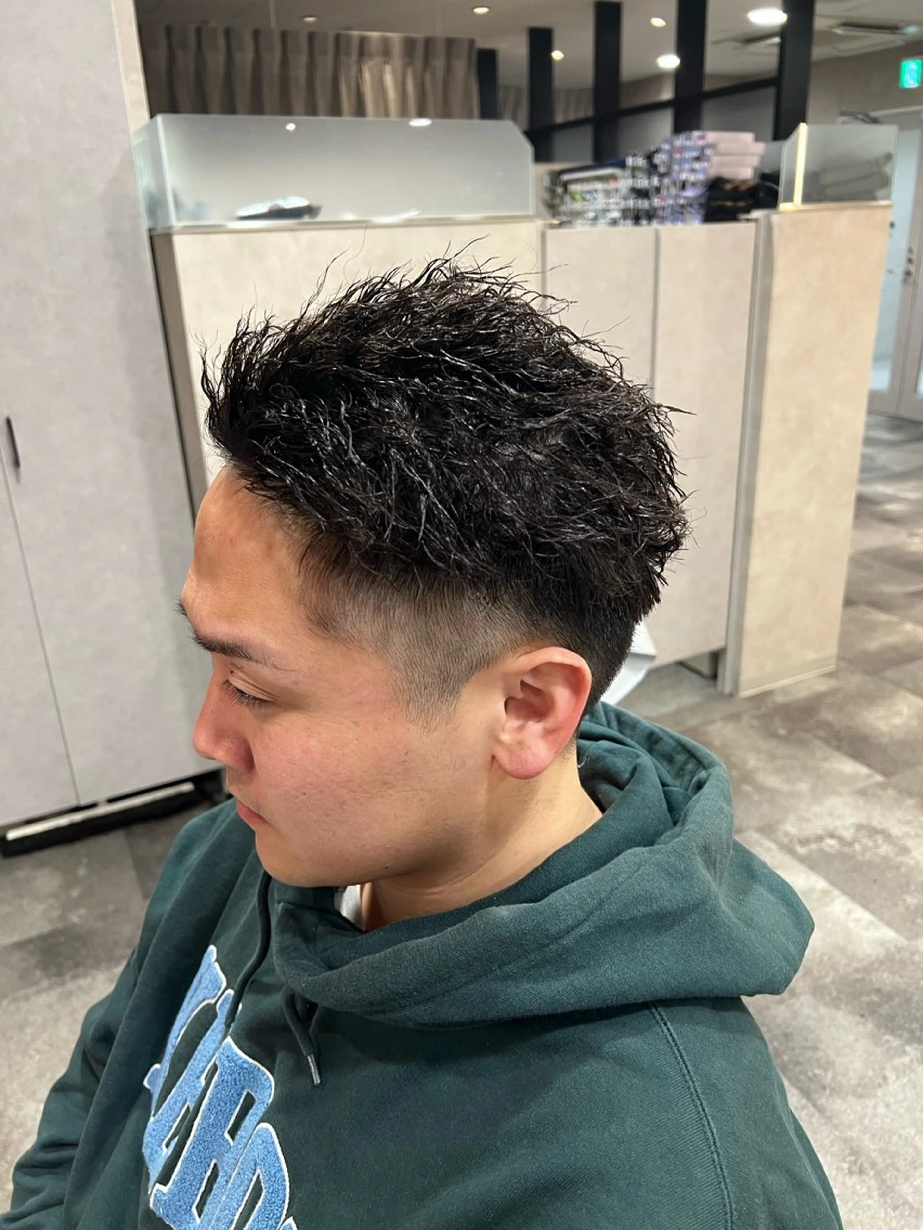 ショート パーマ ヘアアレンジ メンズ メンズパーマ メンズツイストパーマ ショートヘア ツイストパーマ カット パーマ メンズ特化/カラー/ パーマ/ケイシンのヘアスタイル