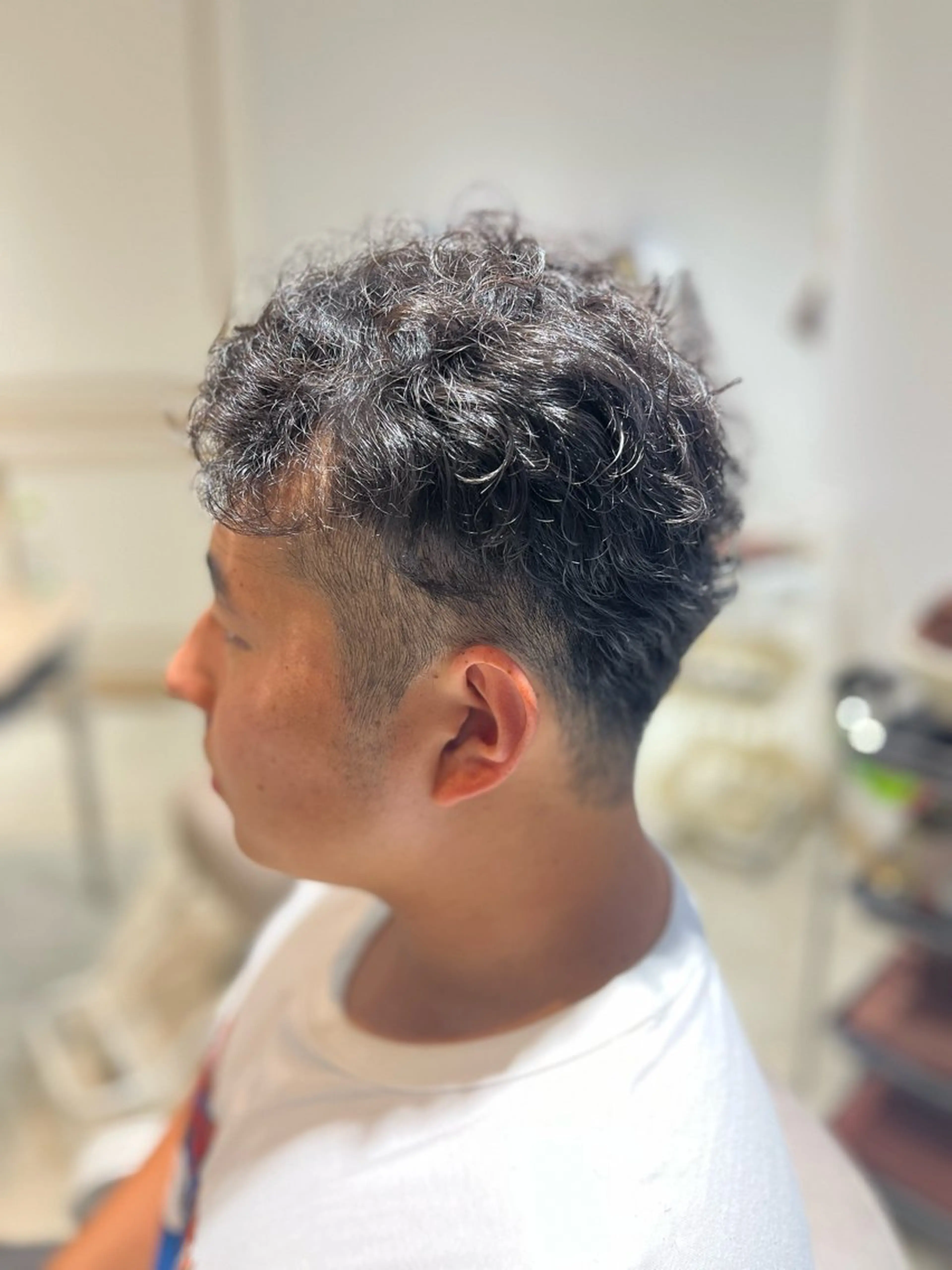 パーマ メンズ 刈り上げ 上ヶ原 かなたのヘアスタイル