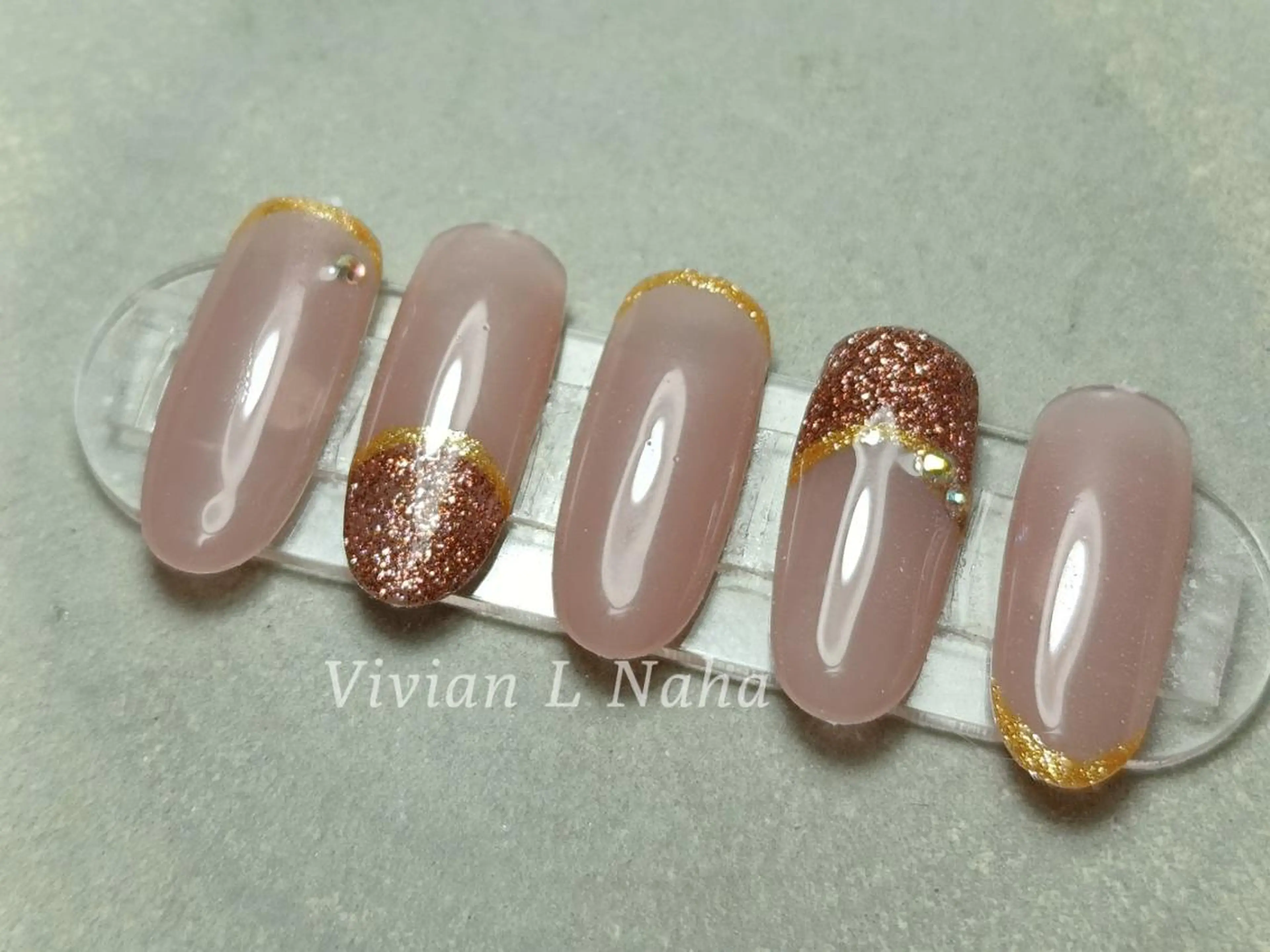 ネイル Vivian L NahaCecileのネイルデザイン