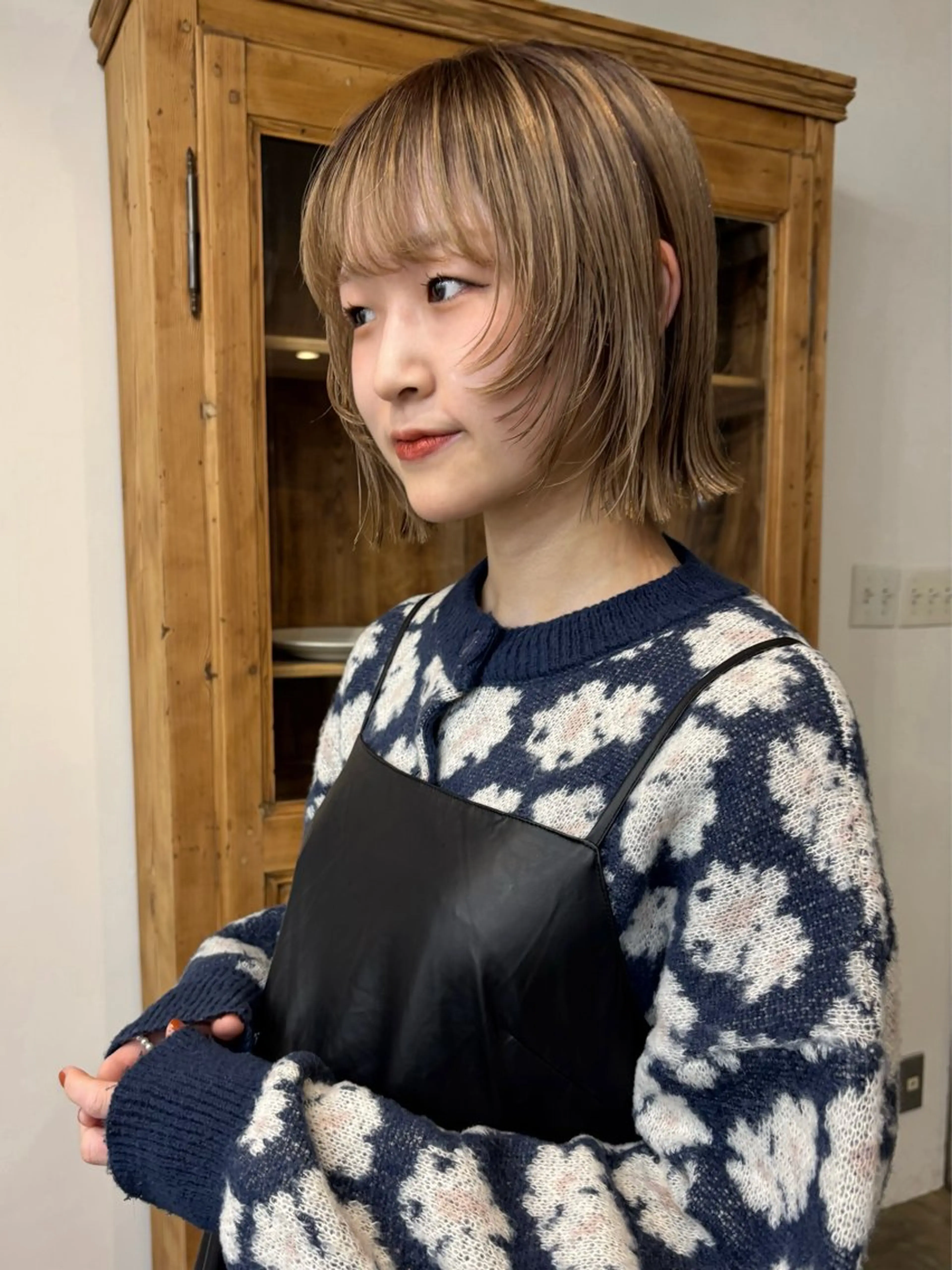 ミディアム 切りっぱなしボブ ボブ 顔まわりレイヤー 顔周りカット レイヤーカット parc所属・マスダ キョウカのヘアスタイル