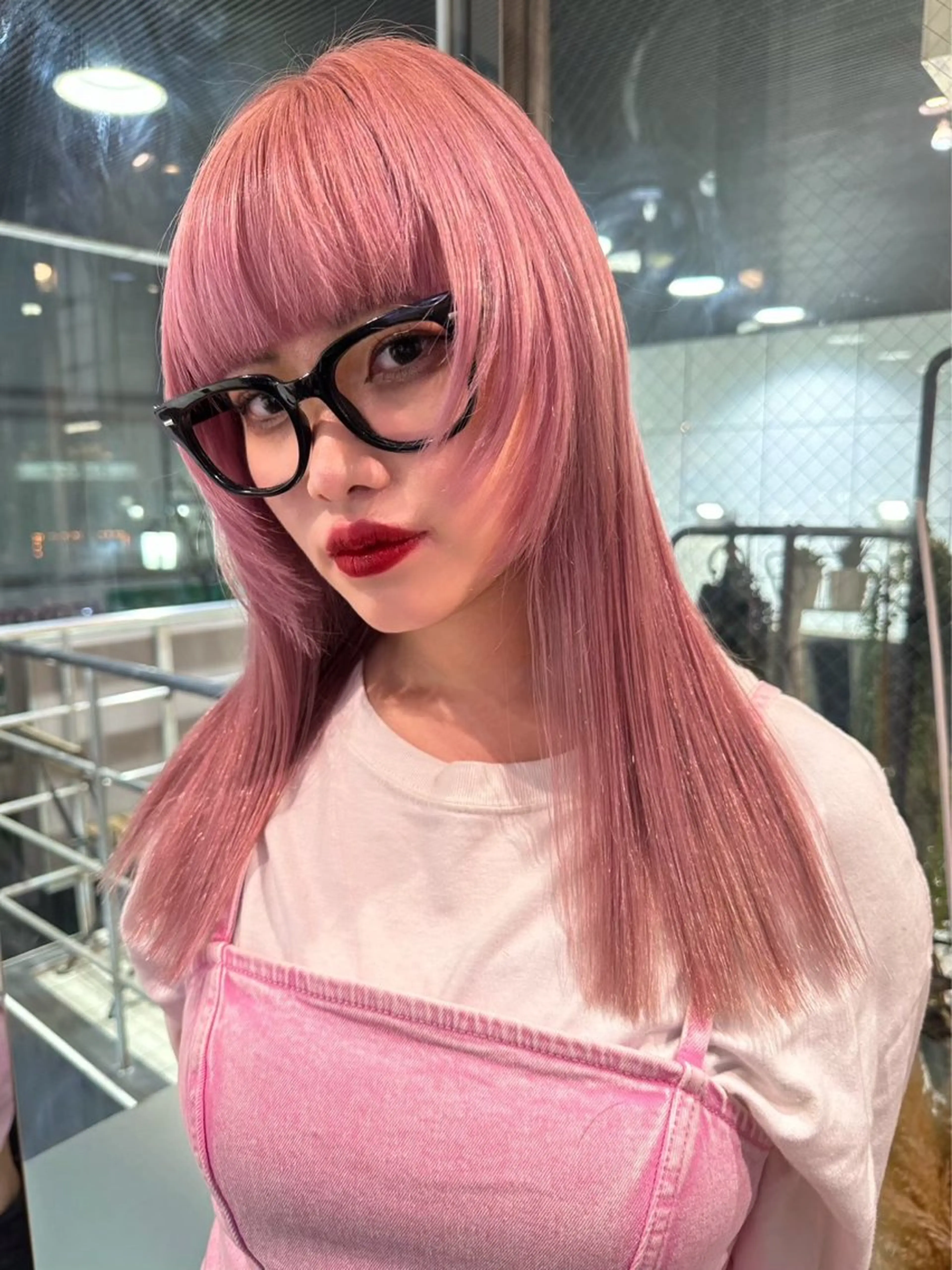カラー ブリーチ ケアブリーチ ダブルカラー ハイトーンカラー インナーカラー ヘッドスパ 暗髪/レイヤー/ボブ 🪩💫KAYOのヘアスタイル