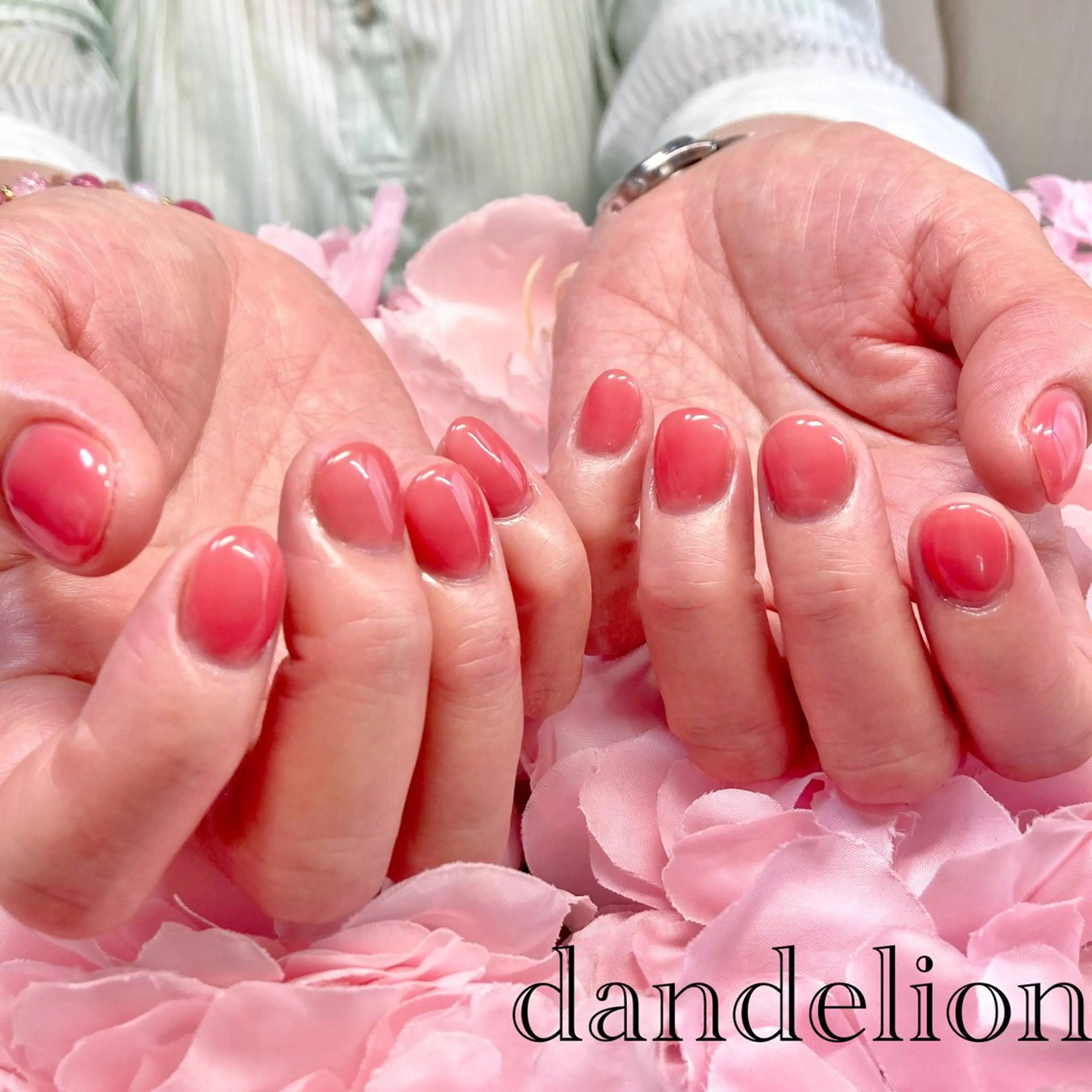 ネイル ハンドネイル ハンドケア dandelion ダンデライオンのネイルデザイン