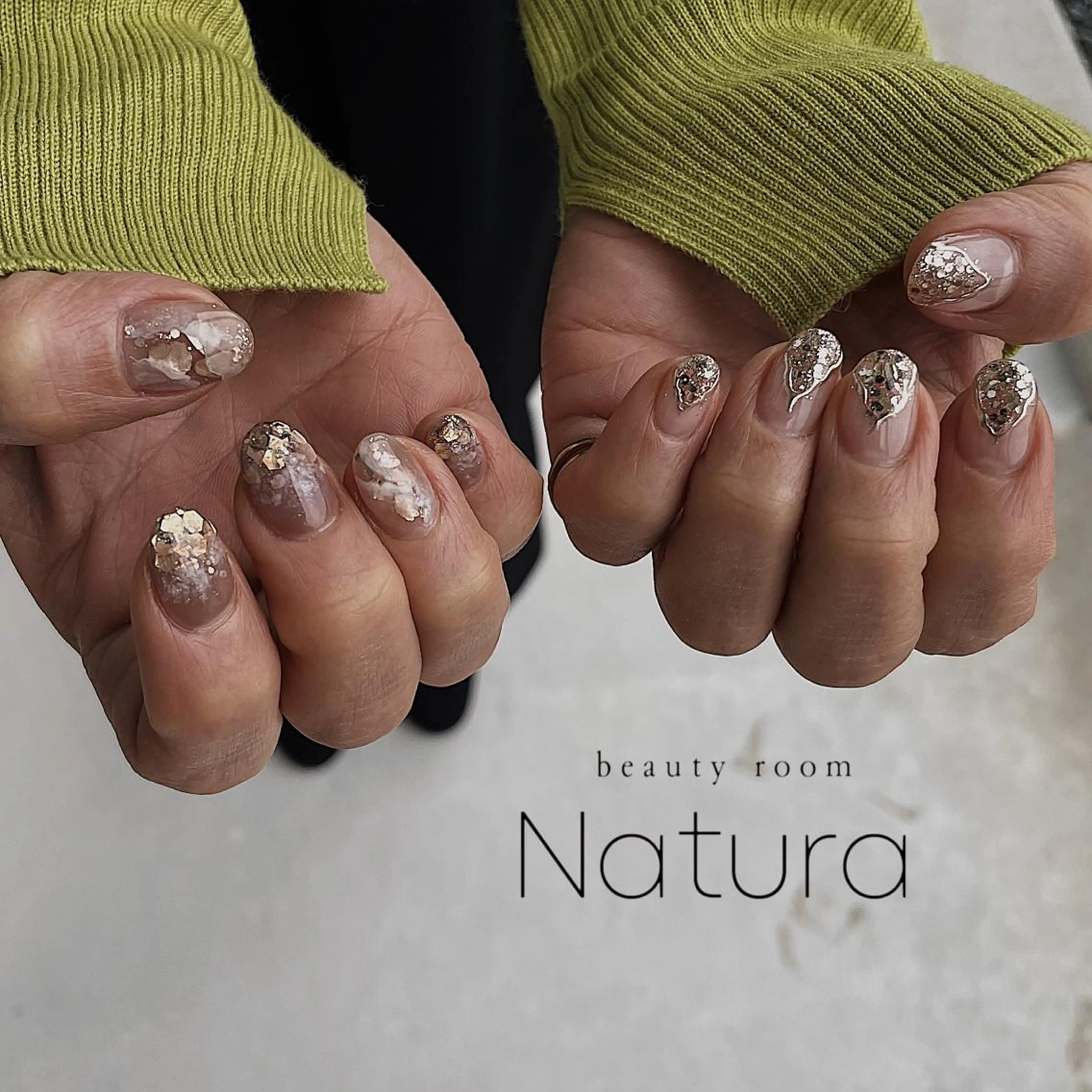 ネイル マツエク・マツパ アイブロウ ハンドネイル beautyroom Naturaのネイルデザイン