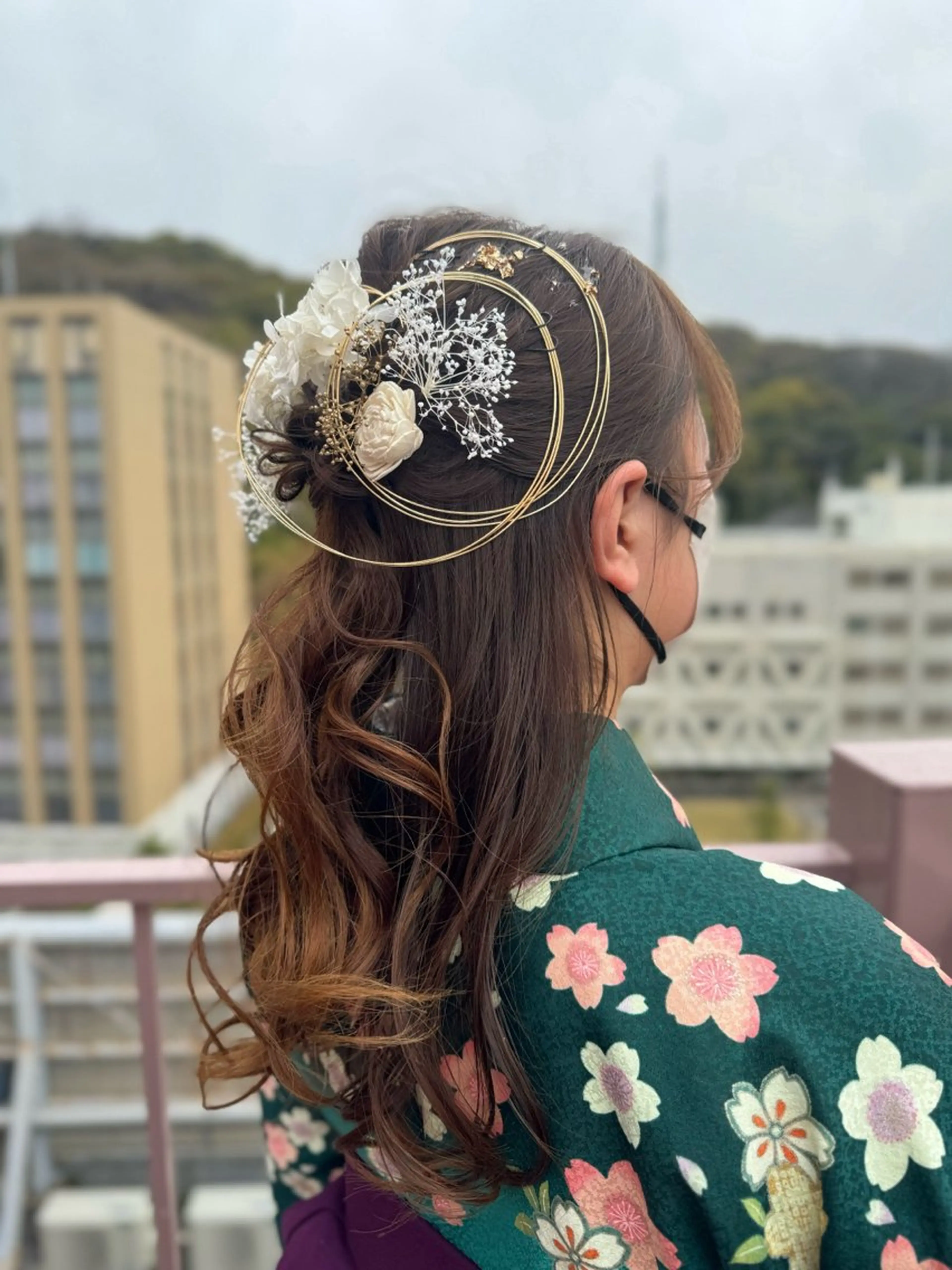 セミロング ヘアアレンジ 卒業式のヘアスタイル ヘアセット Viage （ビアージュ）のヘアスタイル