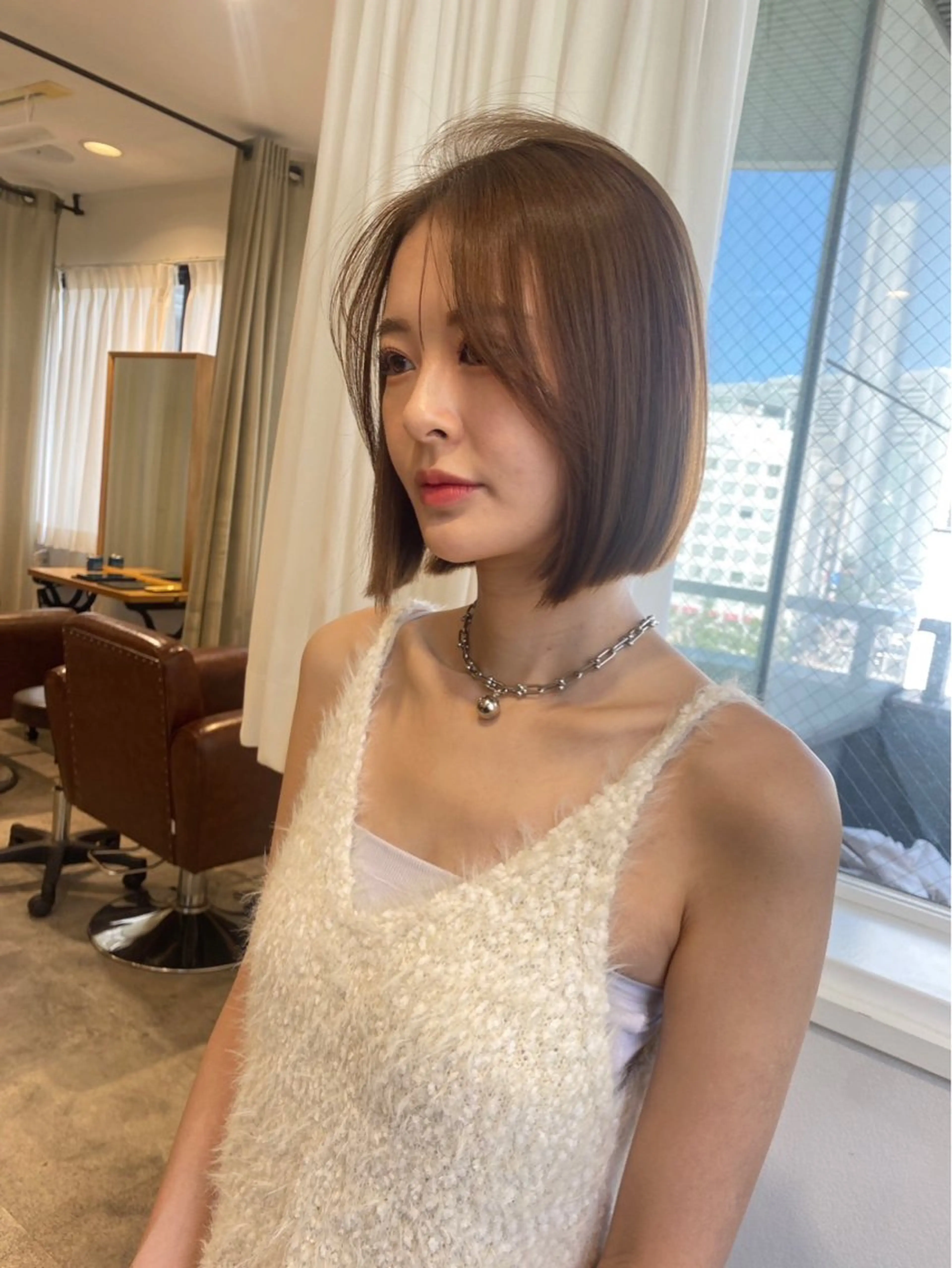 カラー ベージュカラー ブリーチ ブラウンカラー グレージュ ブリーチなしカラー Mint セイナのヘアスタイル