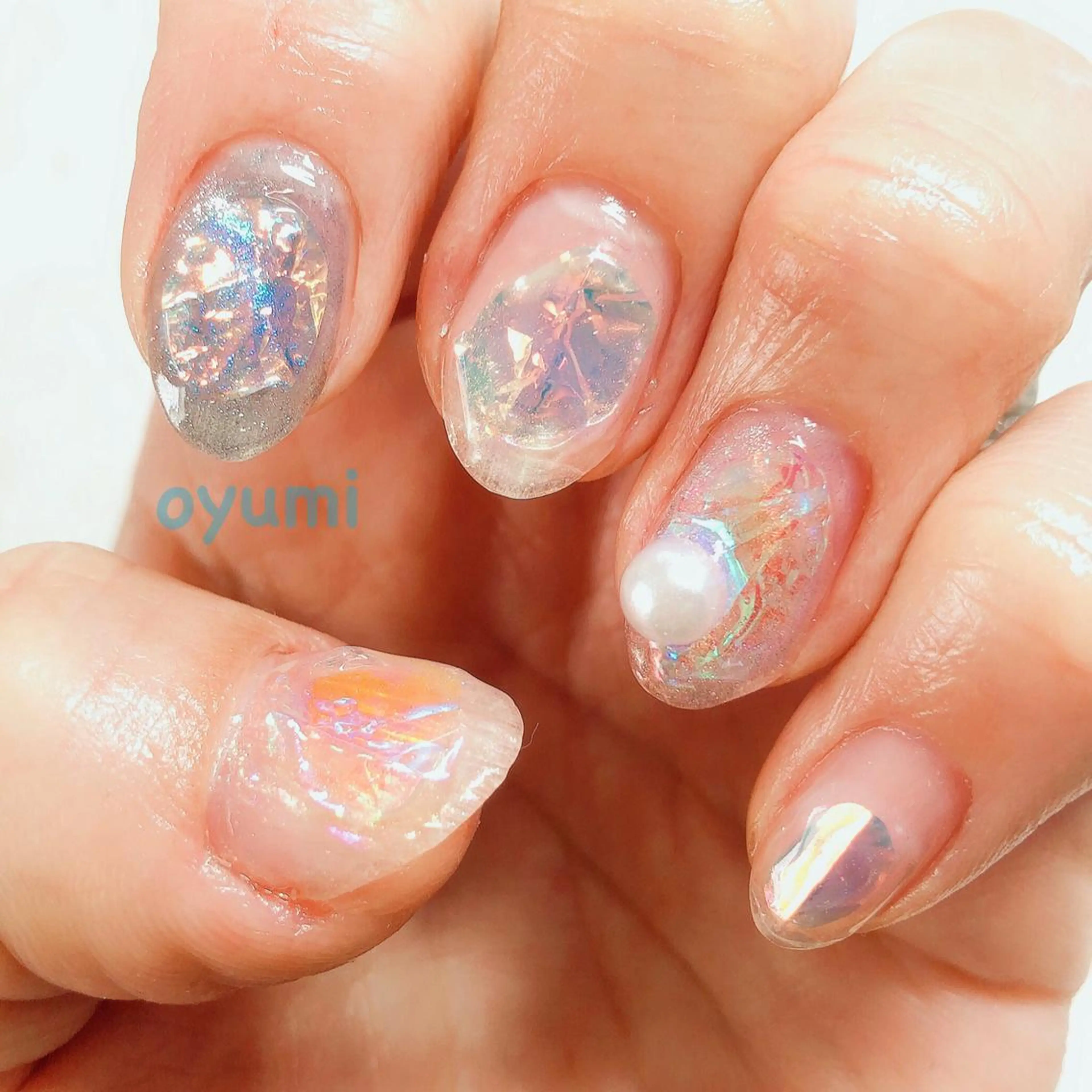 ネイル オーロラネイル 氷ネイル・うるうるネイル キラキラネイル ハンドネイル takanashi yumiのネイルデザイン