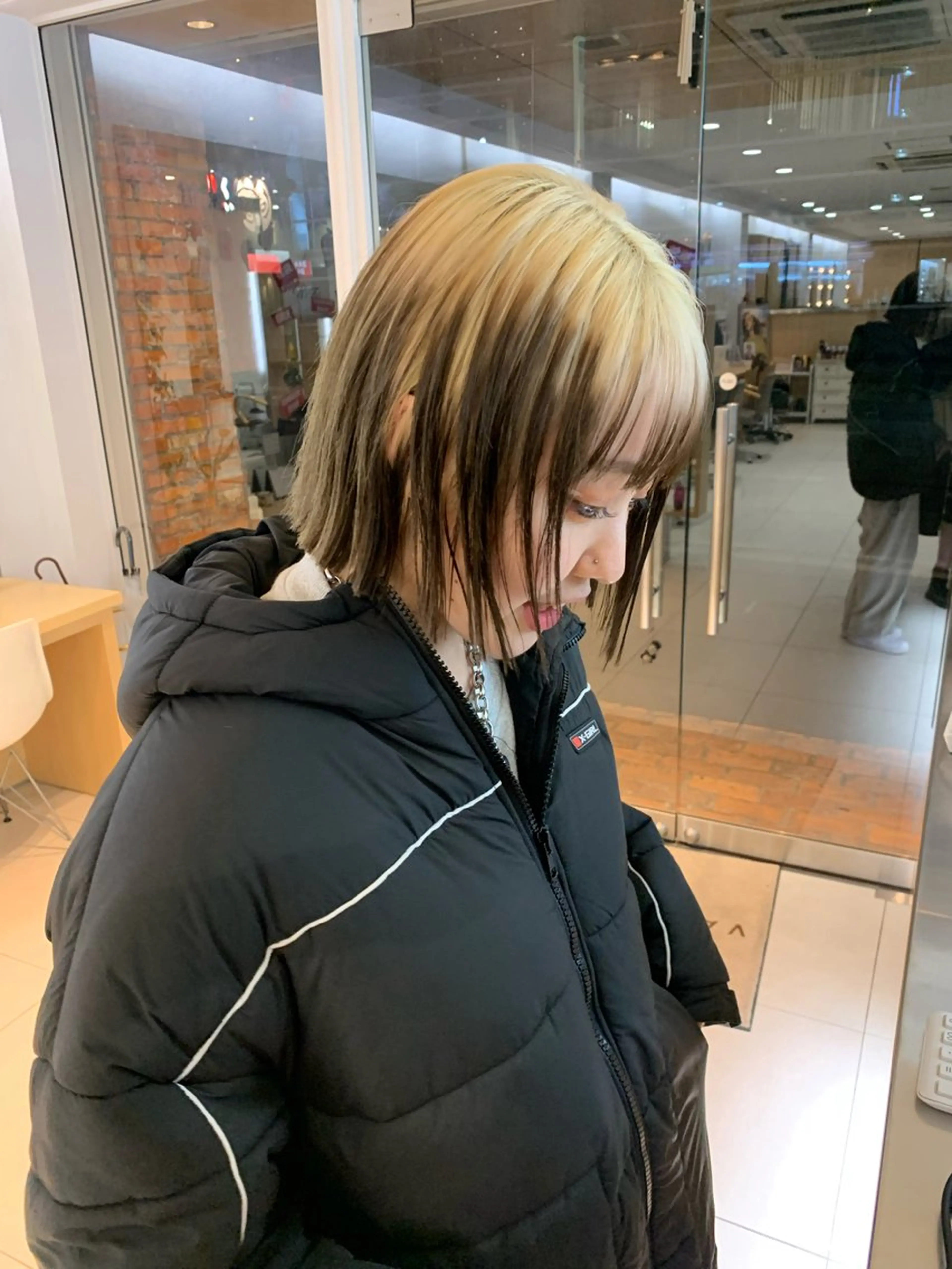 ショート カット ヘアカラー ヴァンカウンシル金山所属・髙橋明日香/金山/ デザイン／顔周りのヘアスタイル