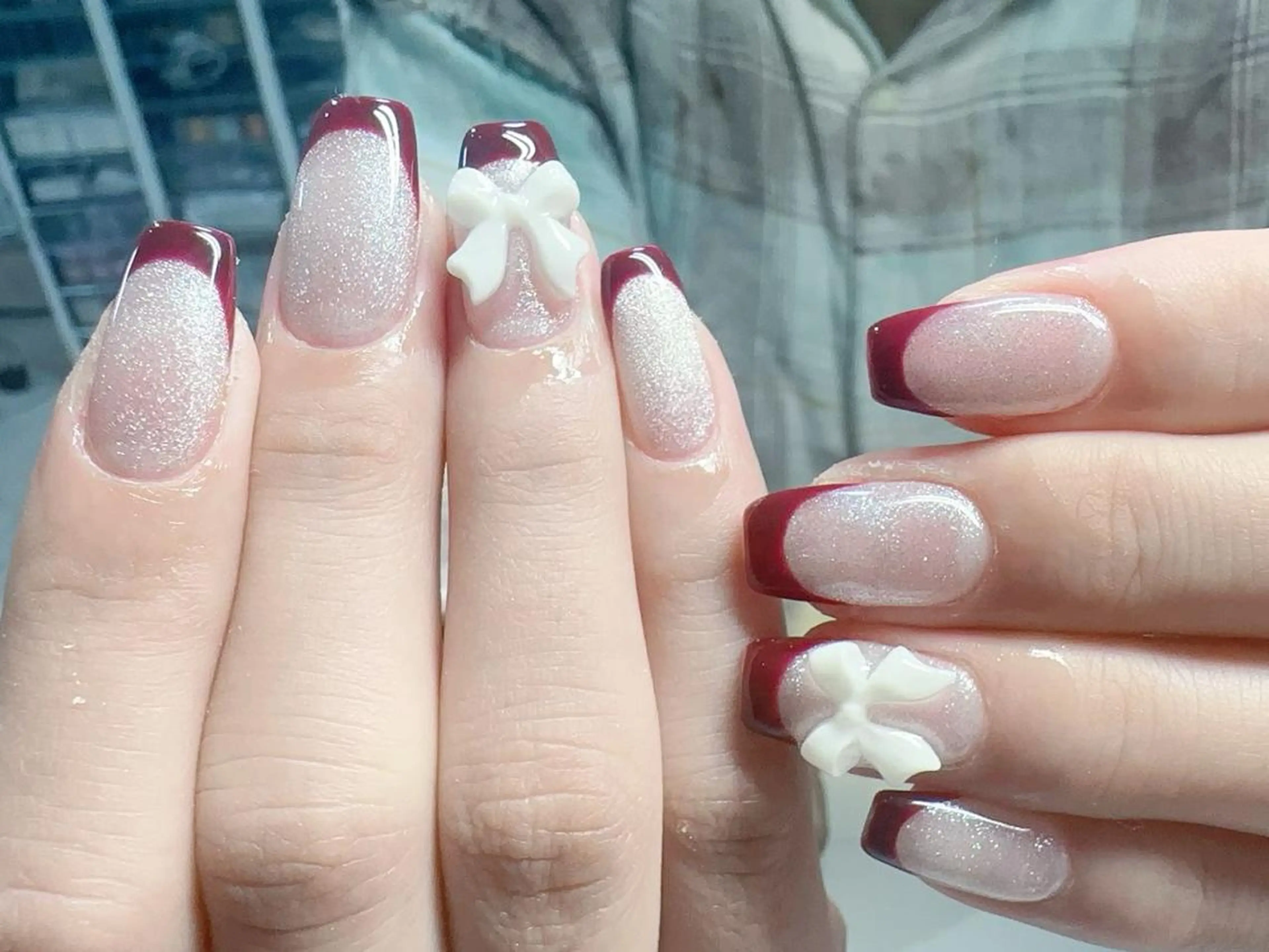 ネイル オーロラネイル 長さ出し フレンチネイル ガーリー キラキラネイル nanako nailのネイルデザイン