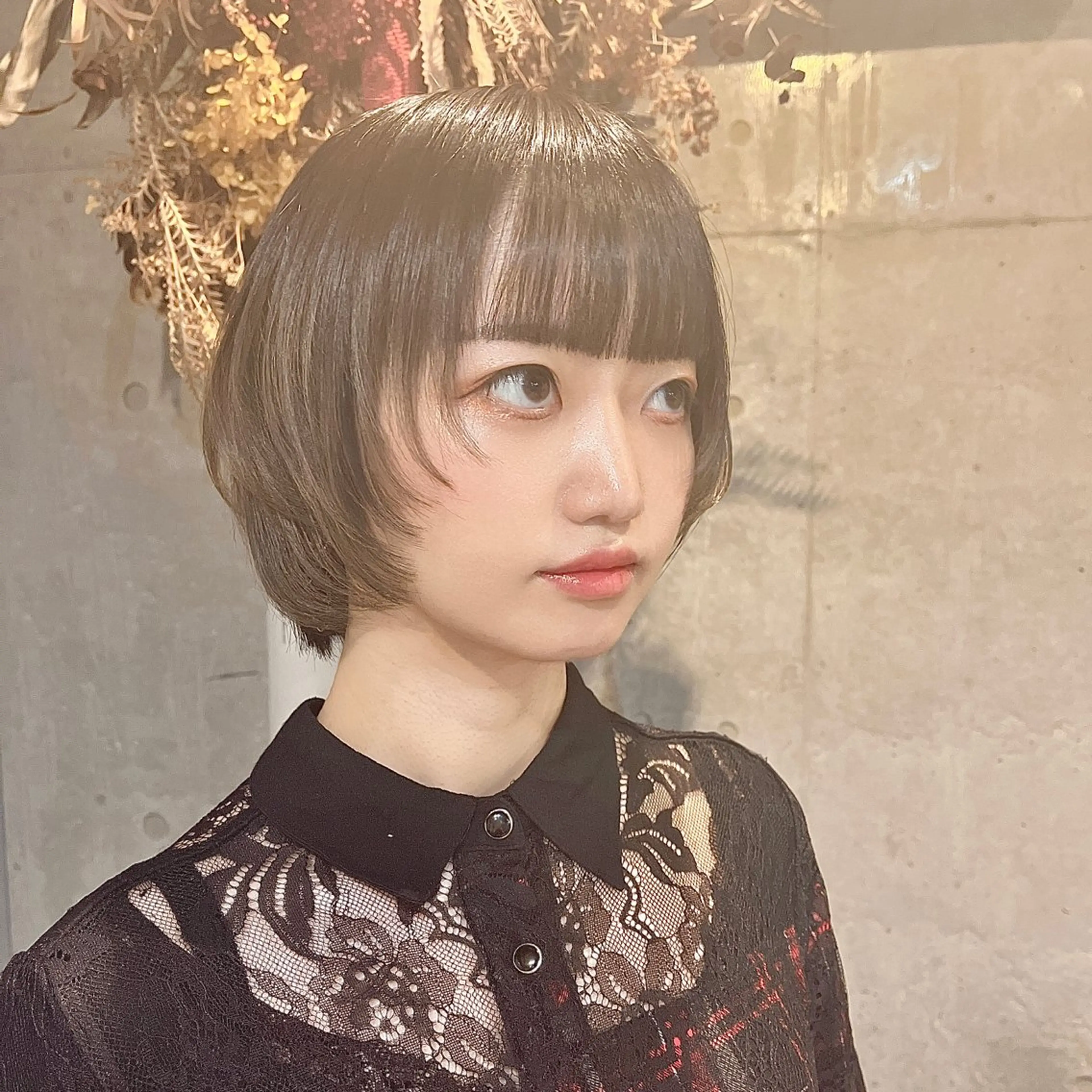 ショート カラー 黒髪 ブルーカラー ブルーブラック 顔まわりレイヤー レイヤーカット カット 藤澤 夏実/インナーカラーのヘアスタイル