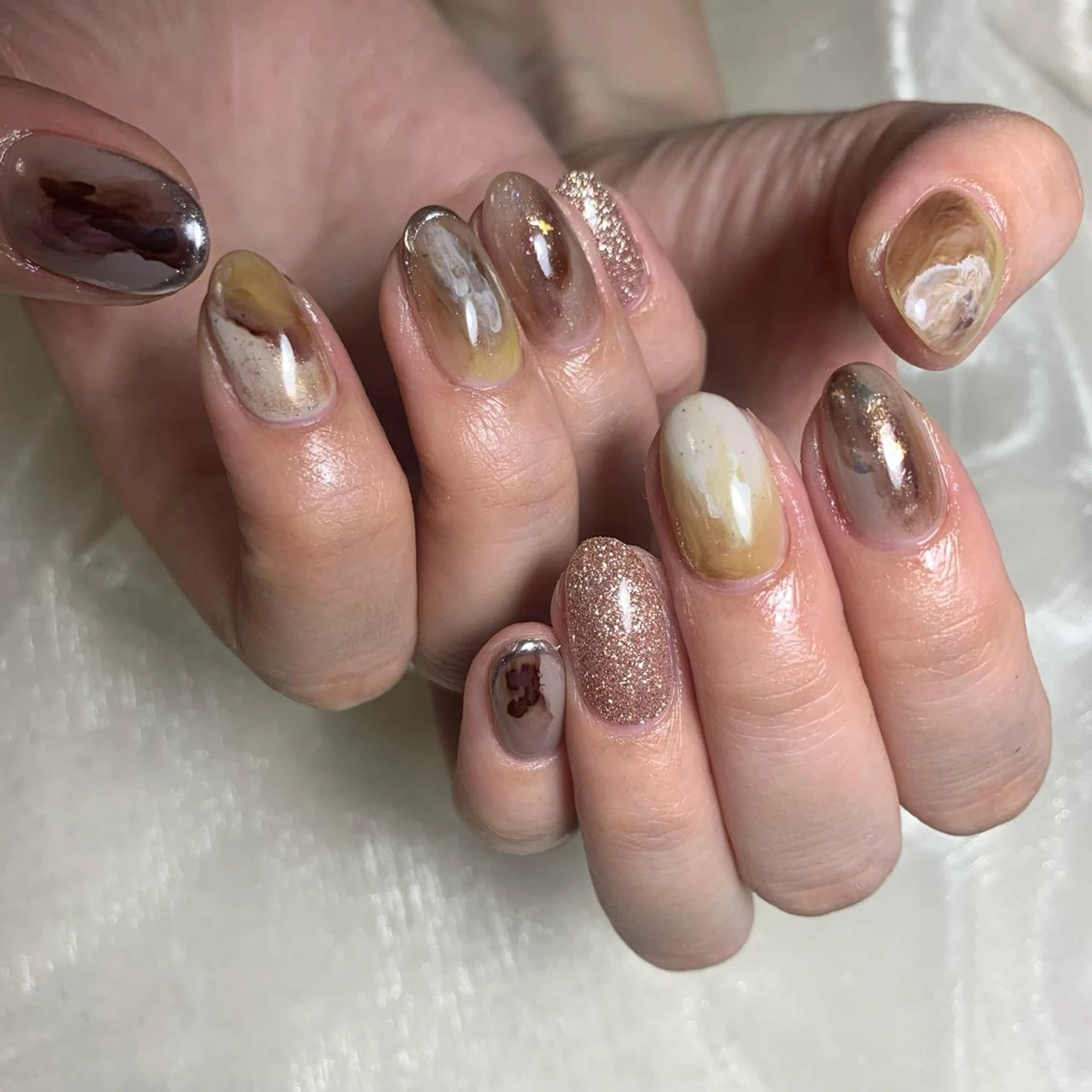 ネイル ハンドネイル repos~ルポ~所属・里見 麗のネイルデザイン