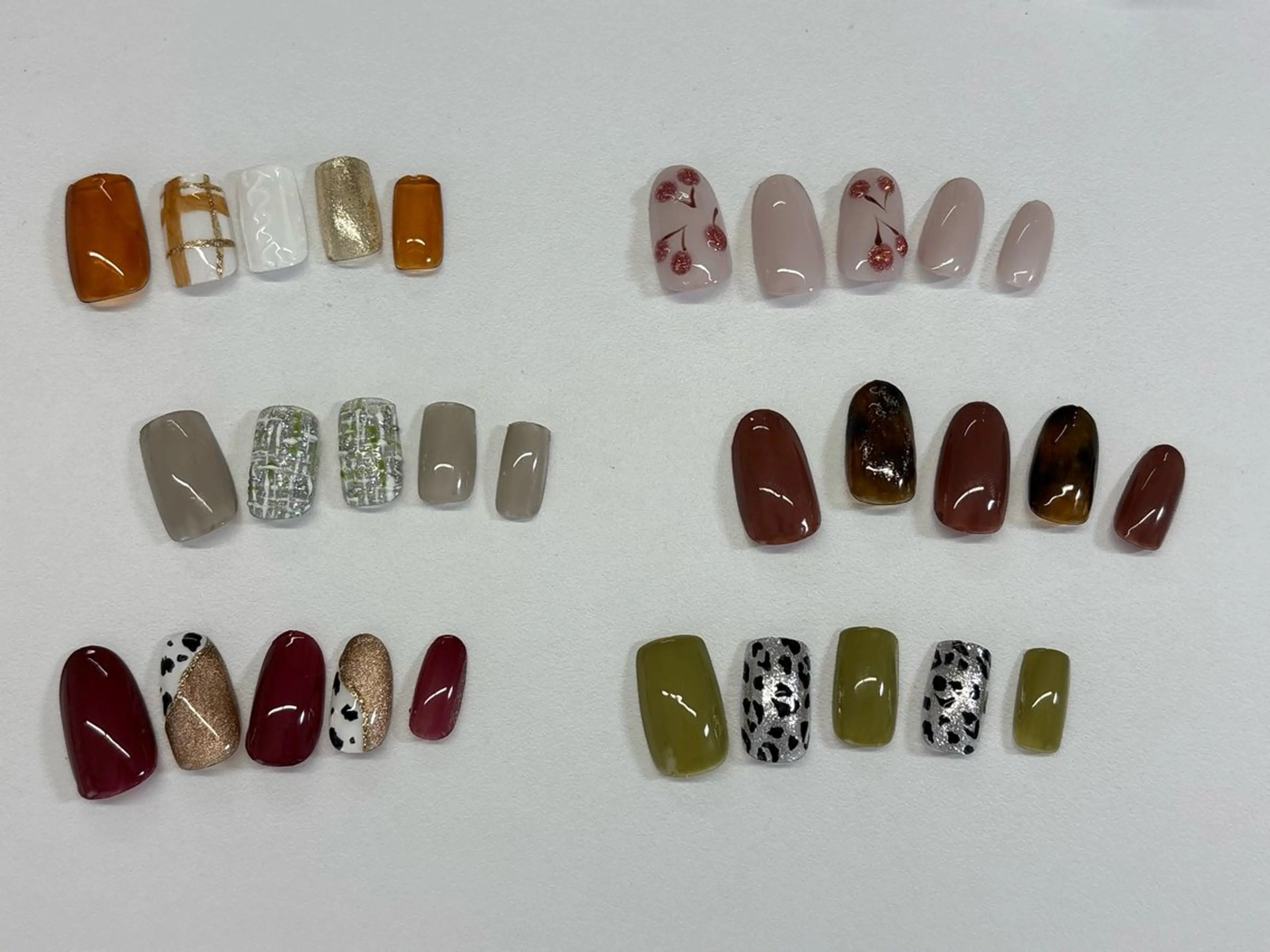 Jrネイリスト施術　サンプルから選ぶ4本アート（オフなし）💅の写真