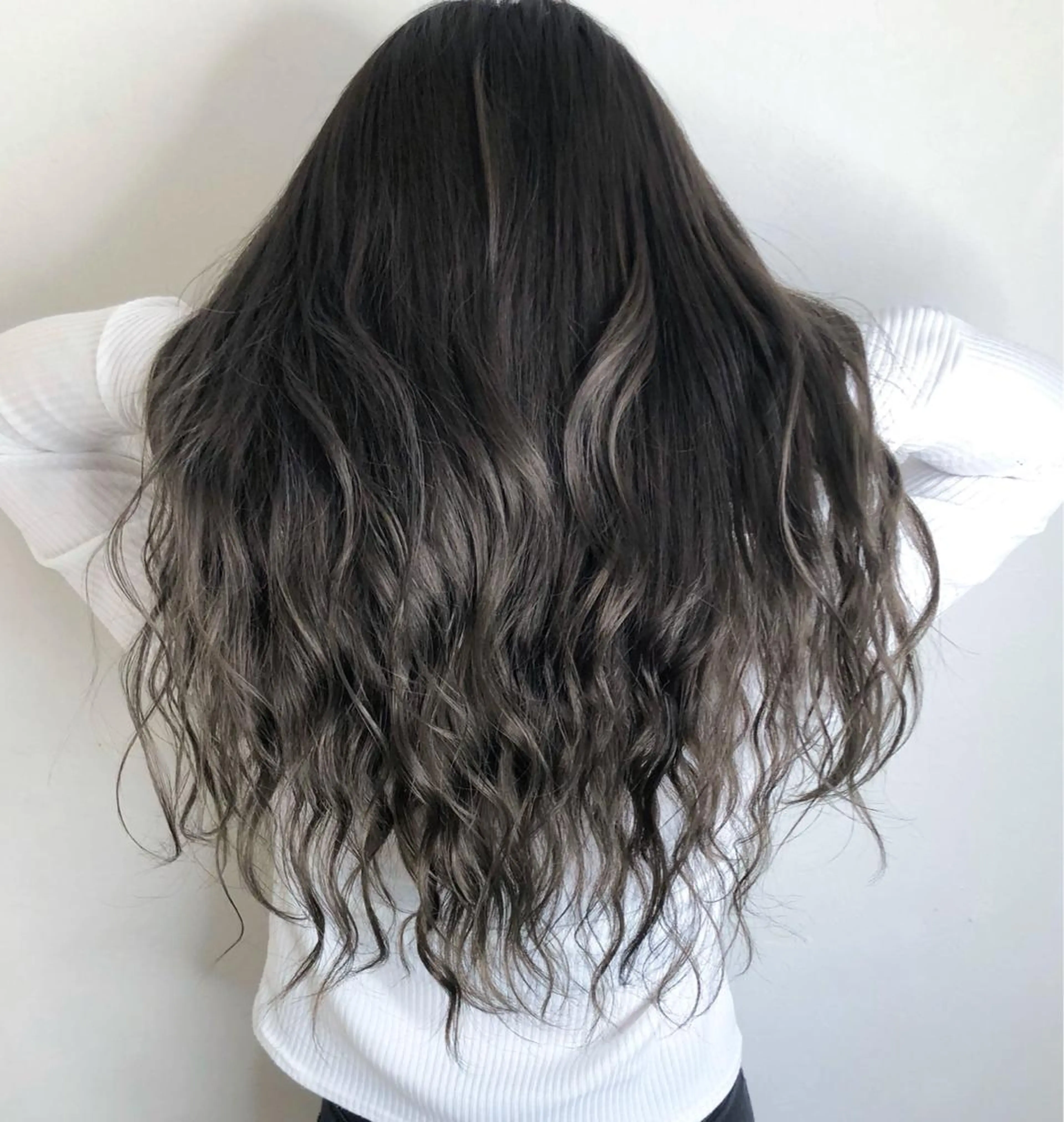 ロング トリートメント ACRO梅田【アクロ】所属・縮毛矯正とカラーの人 倉友哉のヘアスタイル