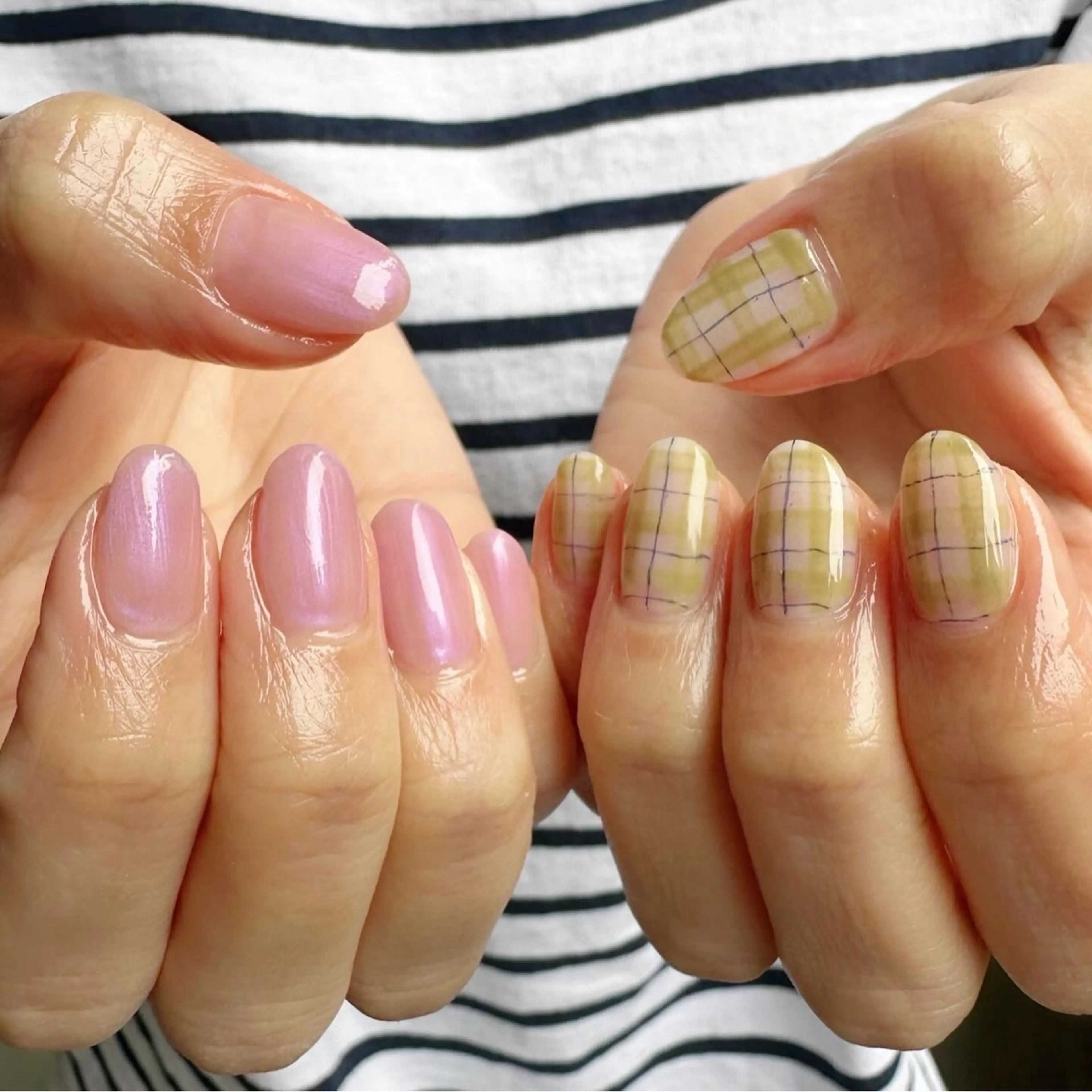 ネイル オーロラネイル グリーン 氷ネイル・うるうるネイル 韓国ネイル ニュアンスネイル 🪞KAPE NAIL 🪞のネイルデザイン