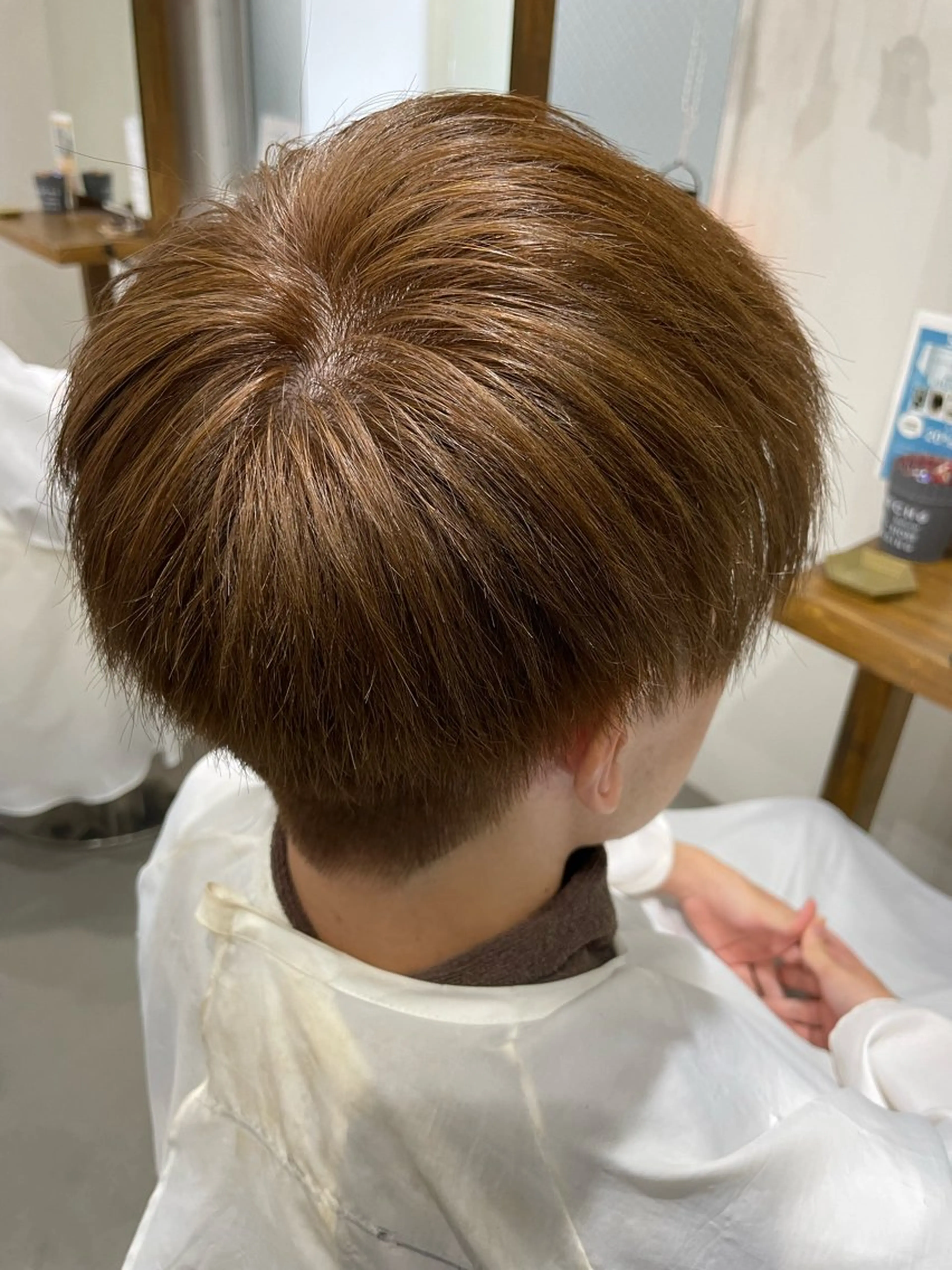 カラー メンズ メンズブリーチ ベージュカラー ブリーチ ミルクティーベージュ ブリーチなしカラー 🎨 SHIORI🥀のヘアスタイル