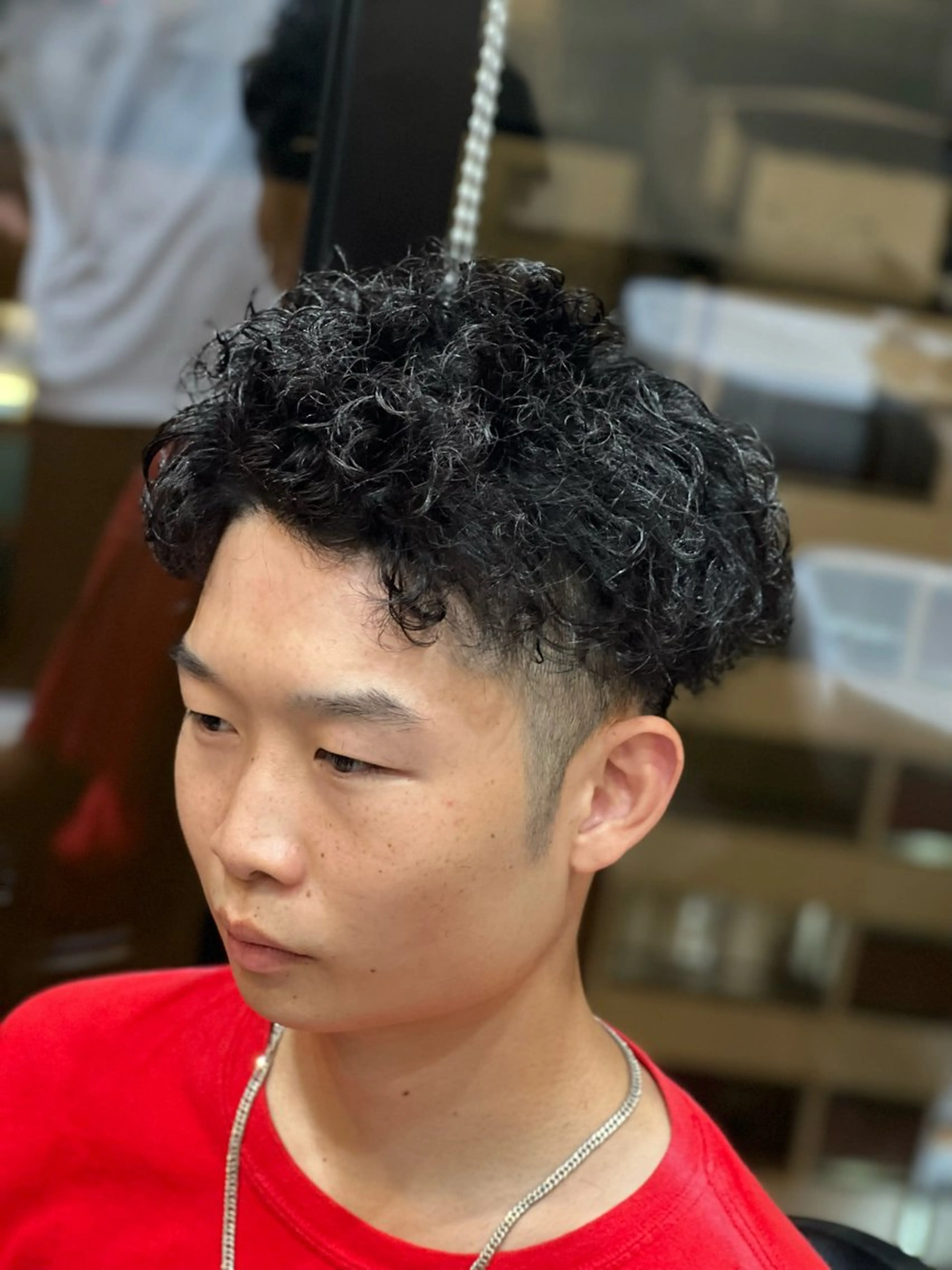 ミディアム パーマ ミディアムパーマ EN  Barber shop 渋谷　青山通り本店所属・猪井 明のヘアスタイル