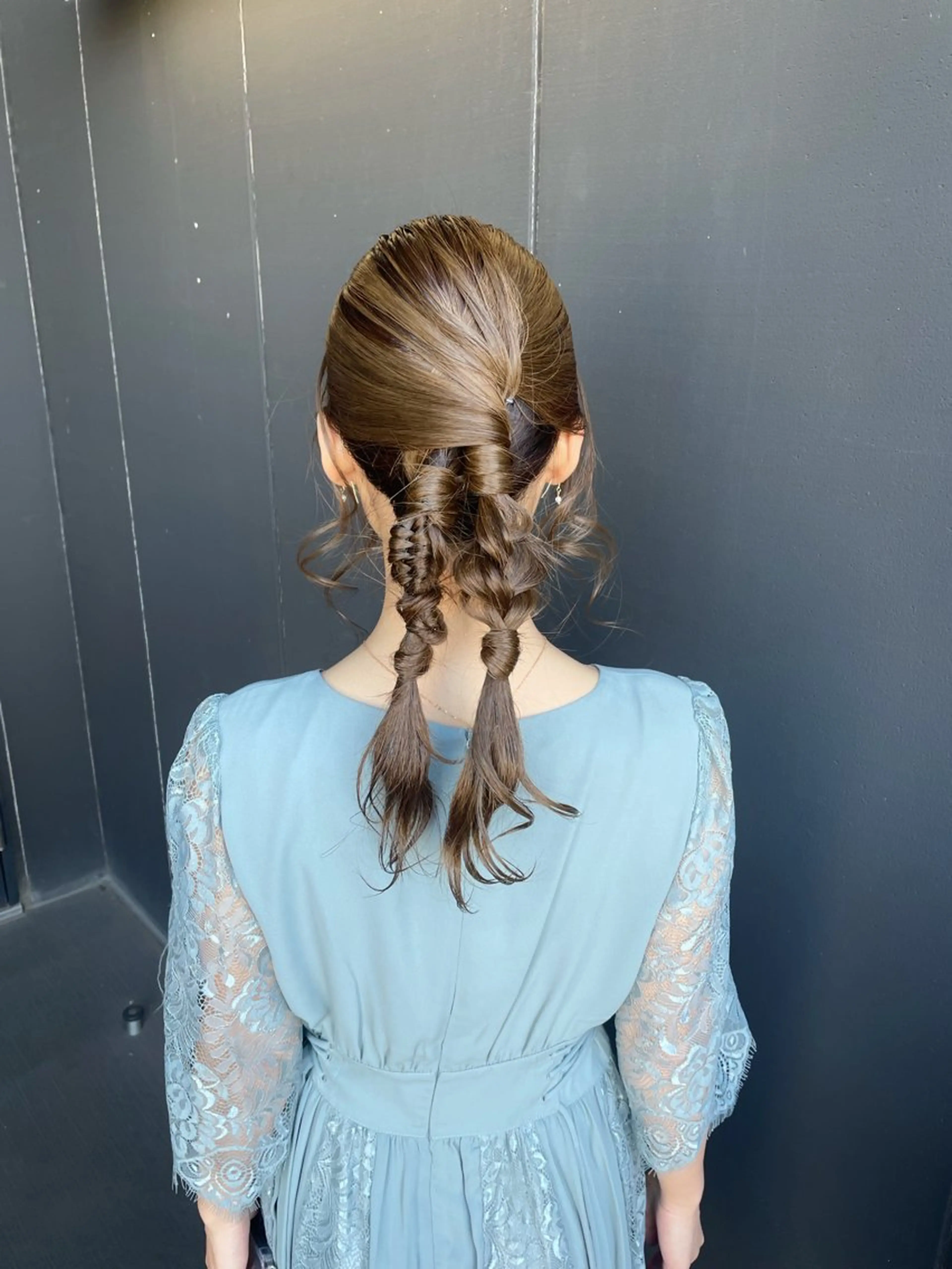 セミロング カラー ヘアアレンジ 結婚式・ブライダル ブラウンカラー オリーブブラウン カット ヘアカラー トリートメント ヘアセット ニュアンスハイトーン 🌙サイダサキのヘアスタイル