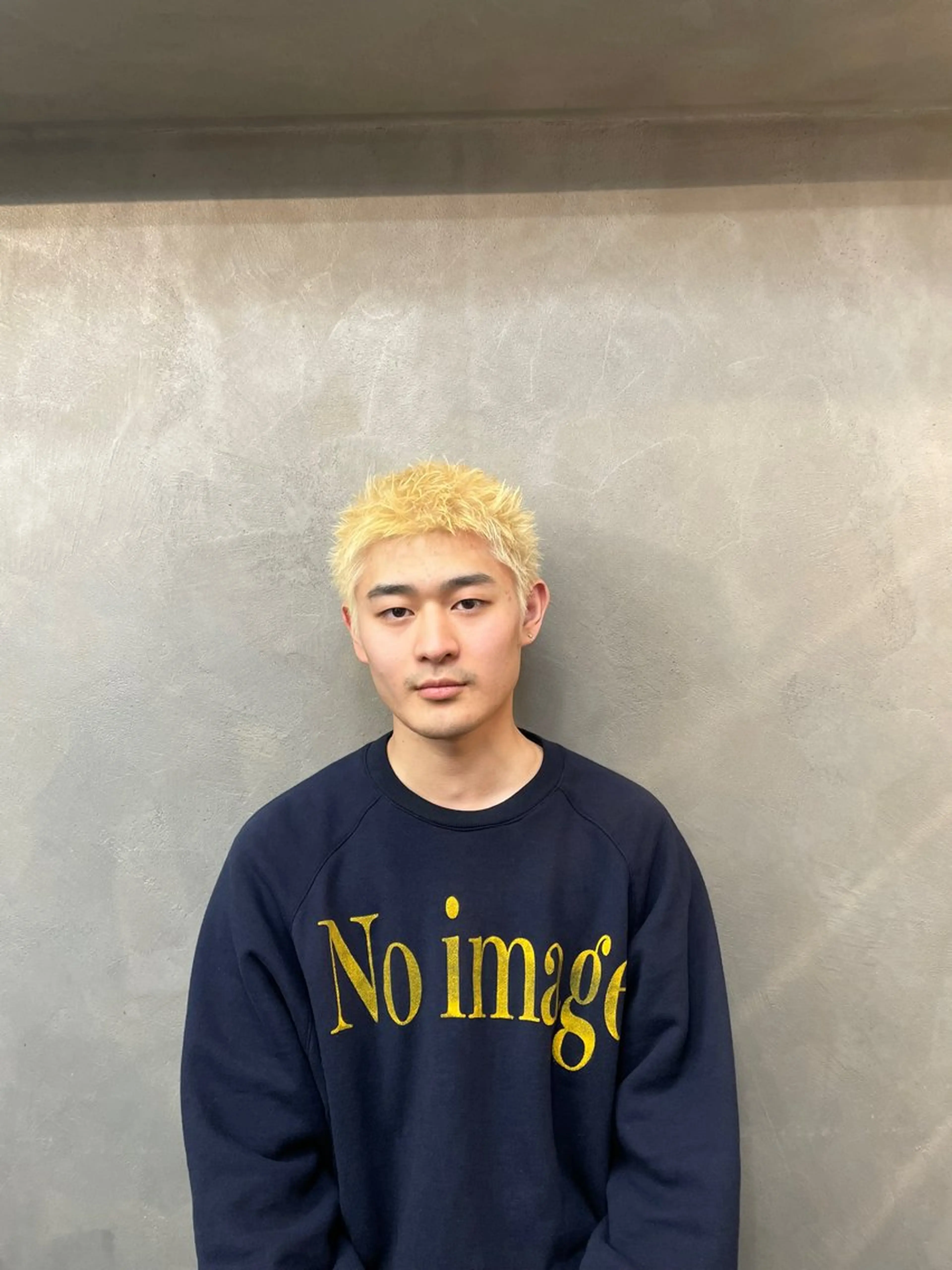 ショート カラー メンズ 抜きっぱなしブロンド ブロンド ヘアカラー TNB TOKYO所属・Insta 指名 No.1KURUMIのヘアスタイル