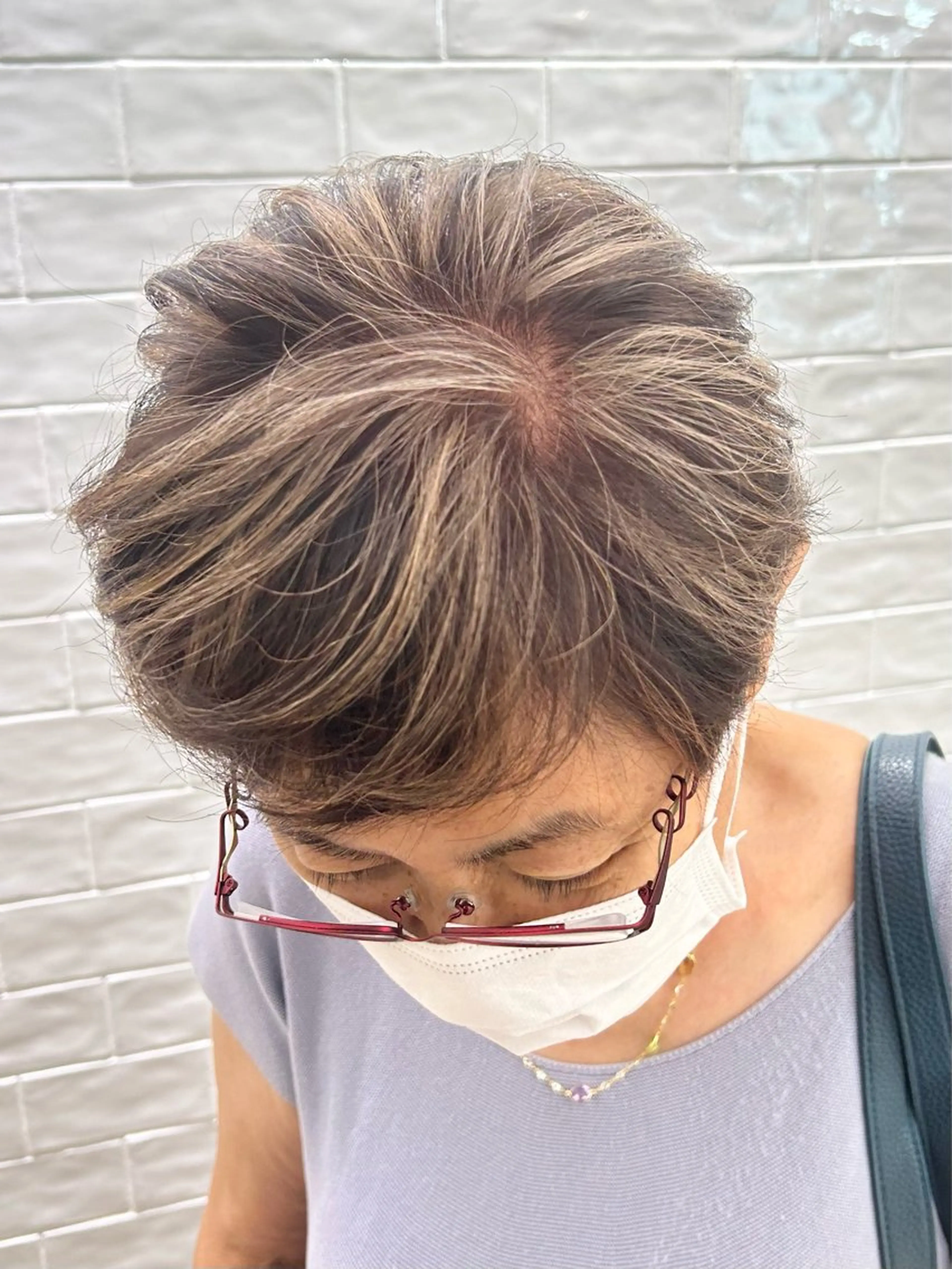 【脱白髪染め】デザイングレーカラーお試しクーポン✨の写真