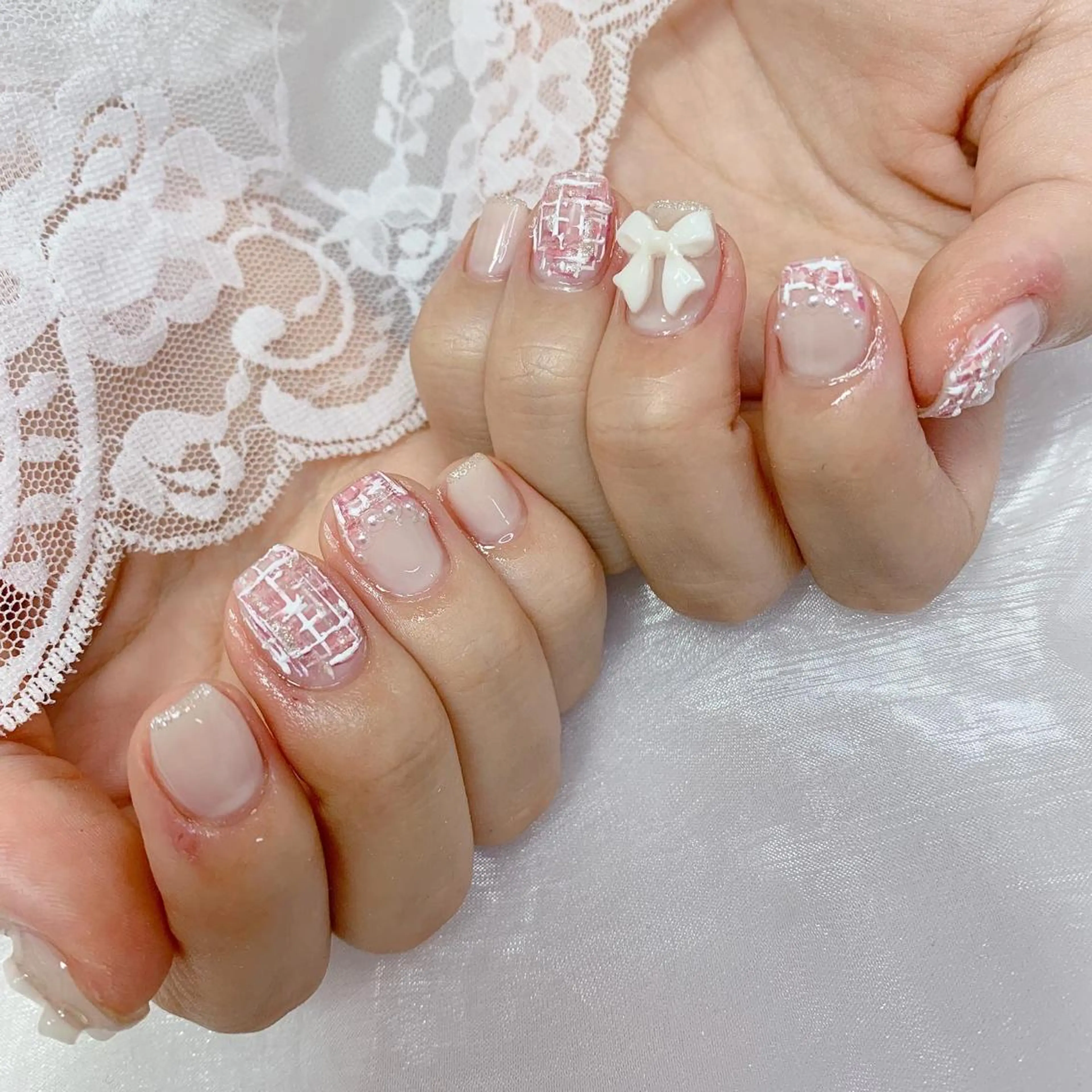 ネイル リボン ハンドネイル La neige* yuki 🥯🍑のネイルデザイン