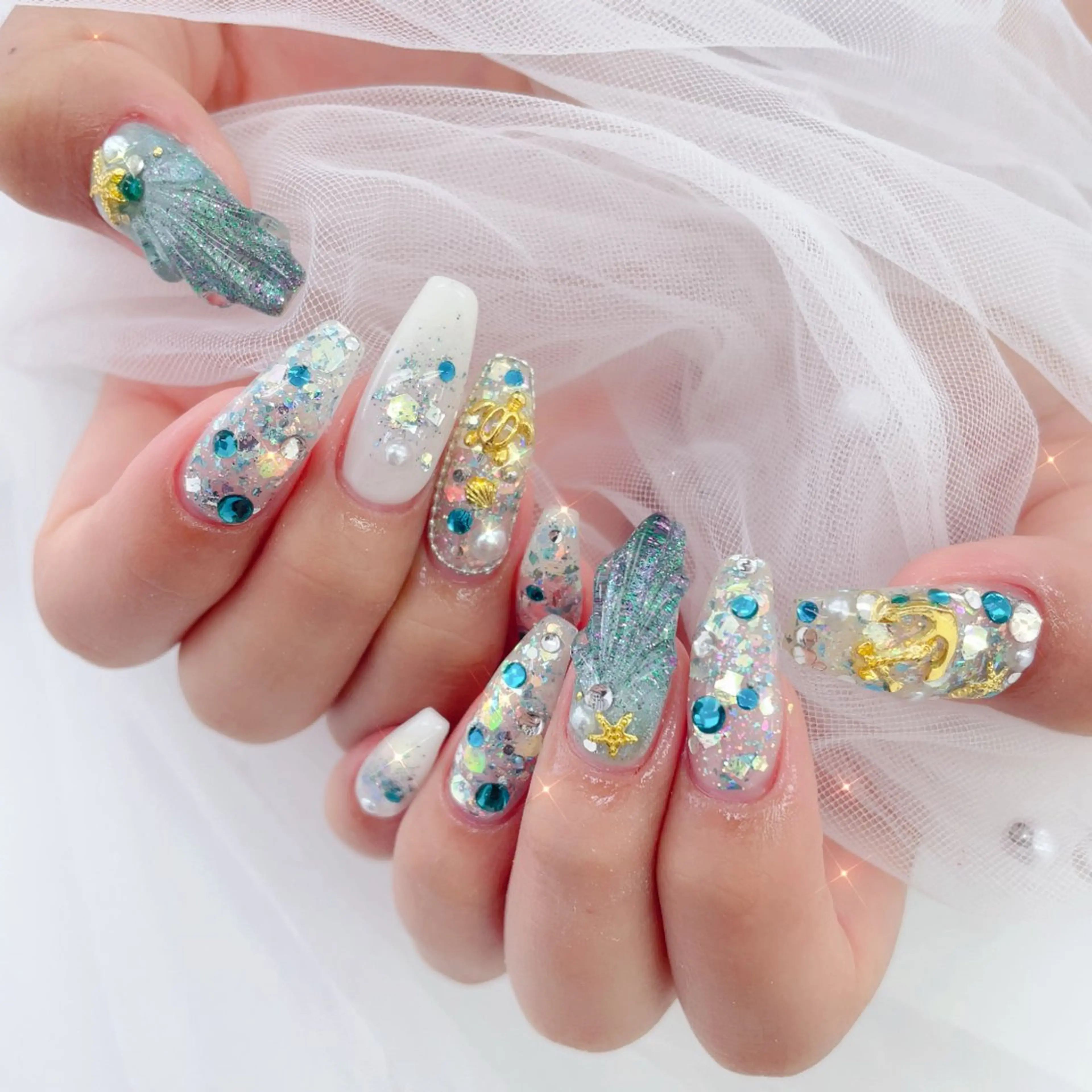 ロング ハンドネイル cho nailのネイルデザイン