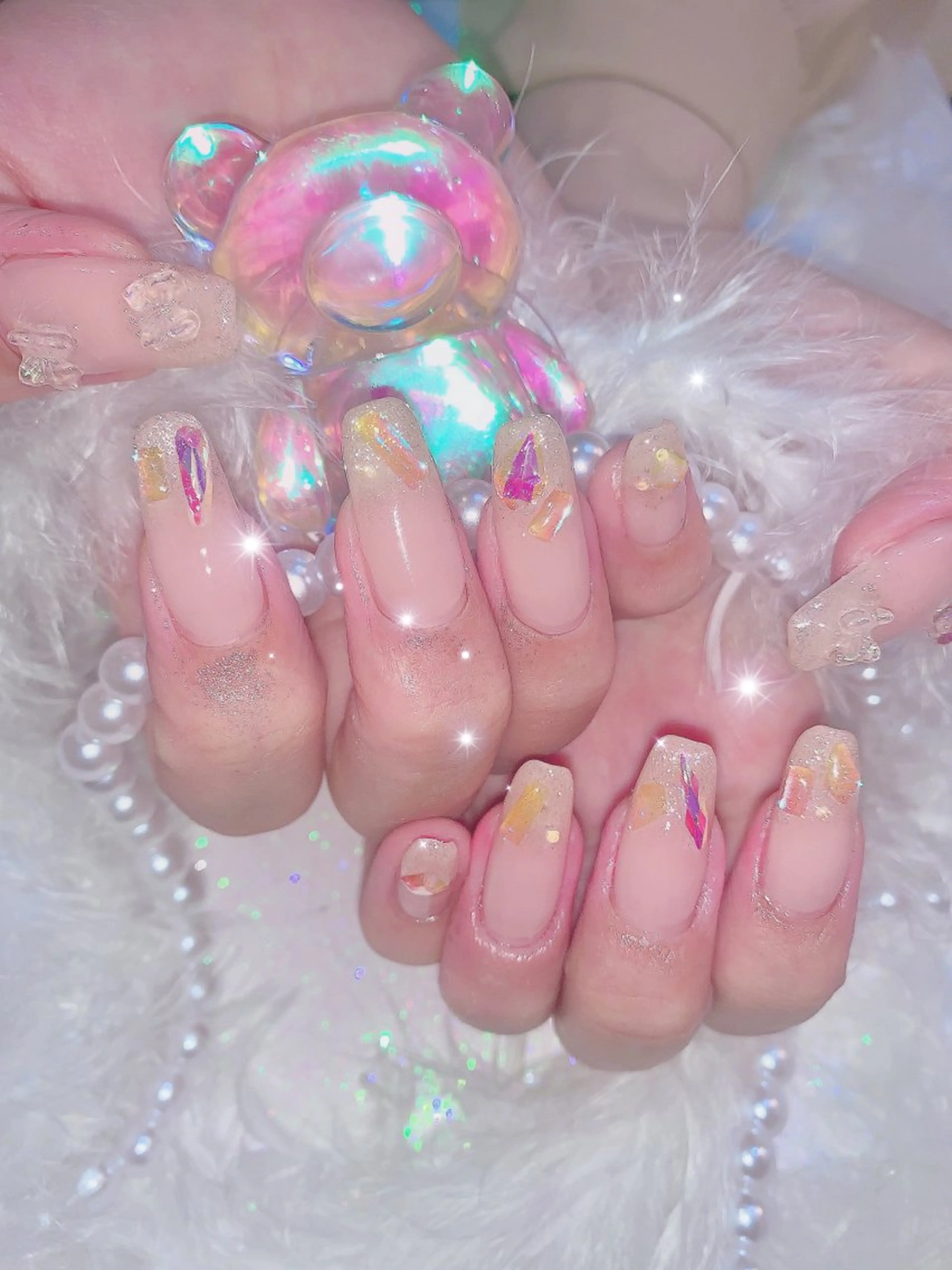 ネイル オーロラネイル キラキラネイル 韓国ネイル 持ち込み ストーンネイル シェアサロンLei.g(レイジー)所属・3Dアートネイル💗 都築レナのネイルデザイン