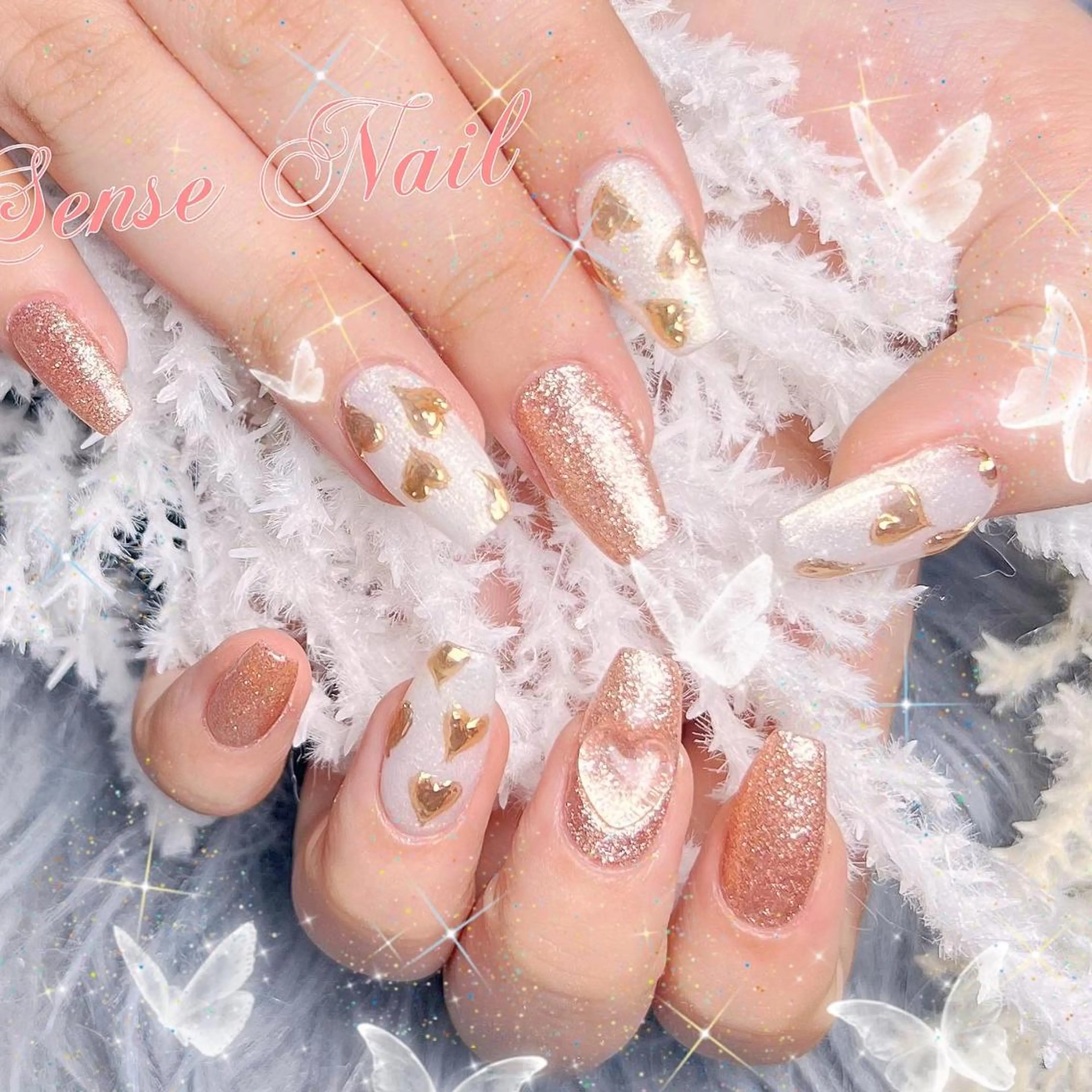 ネイル ハンドネイル ハンドケア Queenie 🦋のネイルデザイン
