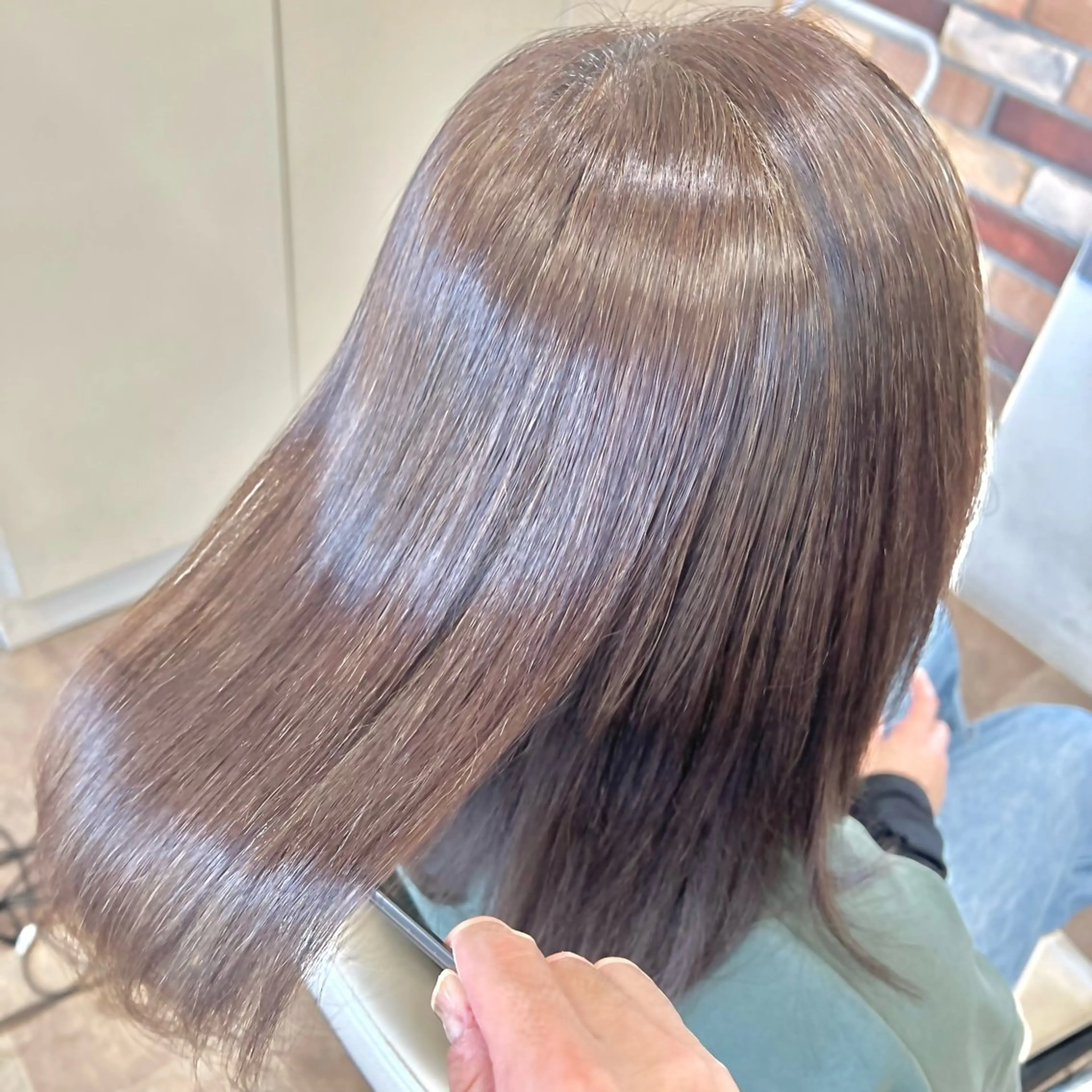 ミディアム カラー スパークヘア所属・大人女性の縮毛矯正/ お手入れ簡単/馬渕樹のヘアスタイル