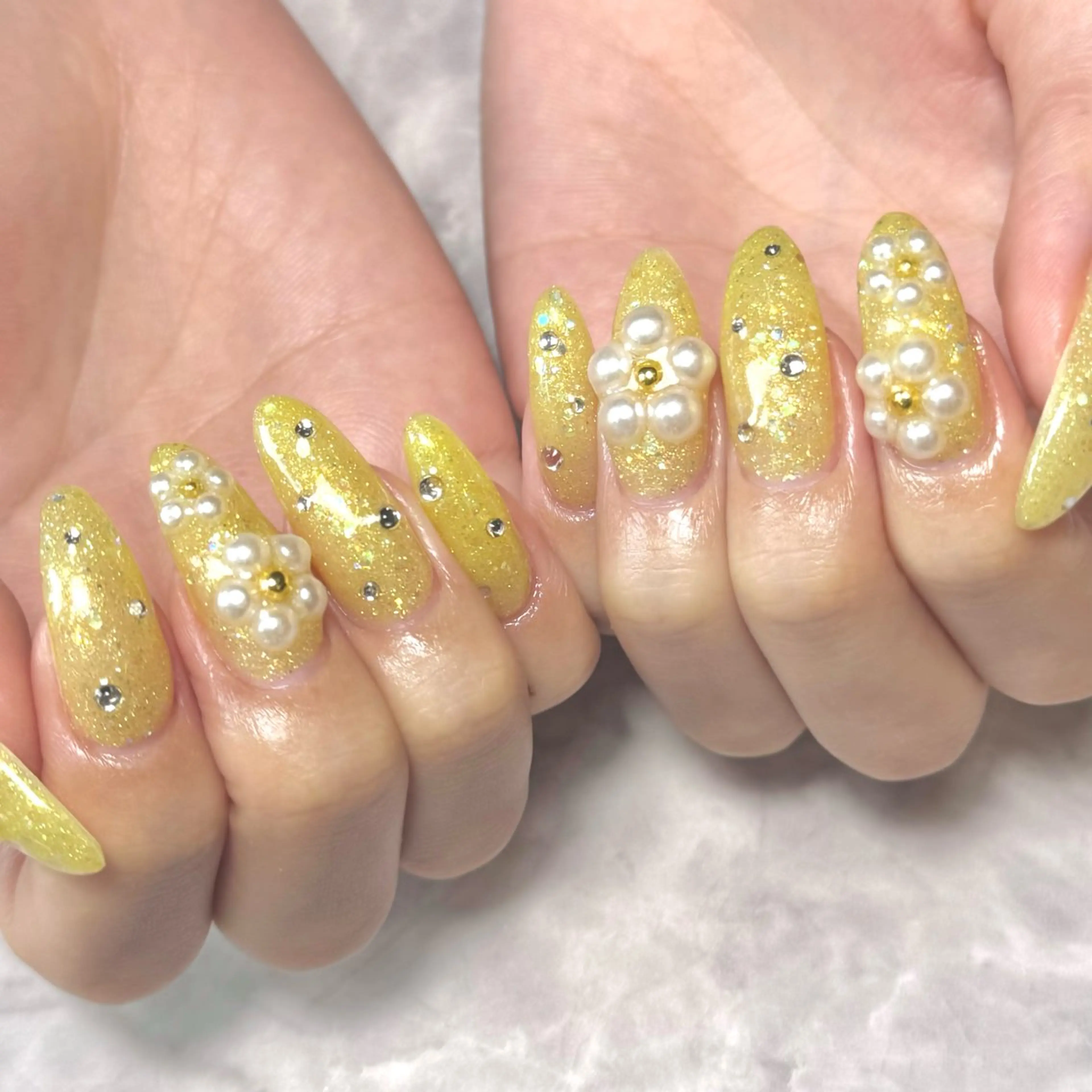 ネイル フラワーネイル フレンチネイル ガーリー ラメ(グリッター) ワンカラーネイル ハンドネイル Nail Salon Lillion【リリオン】所属・lillion karenのネイルデザイン