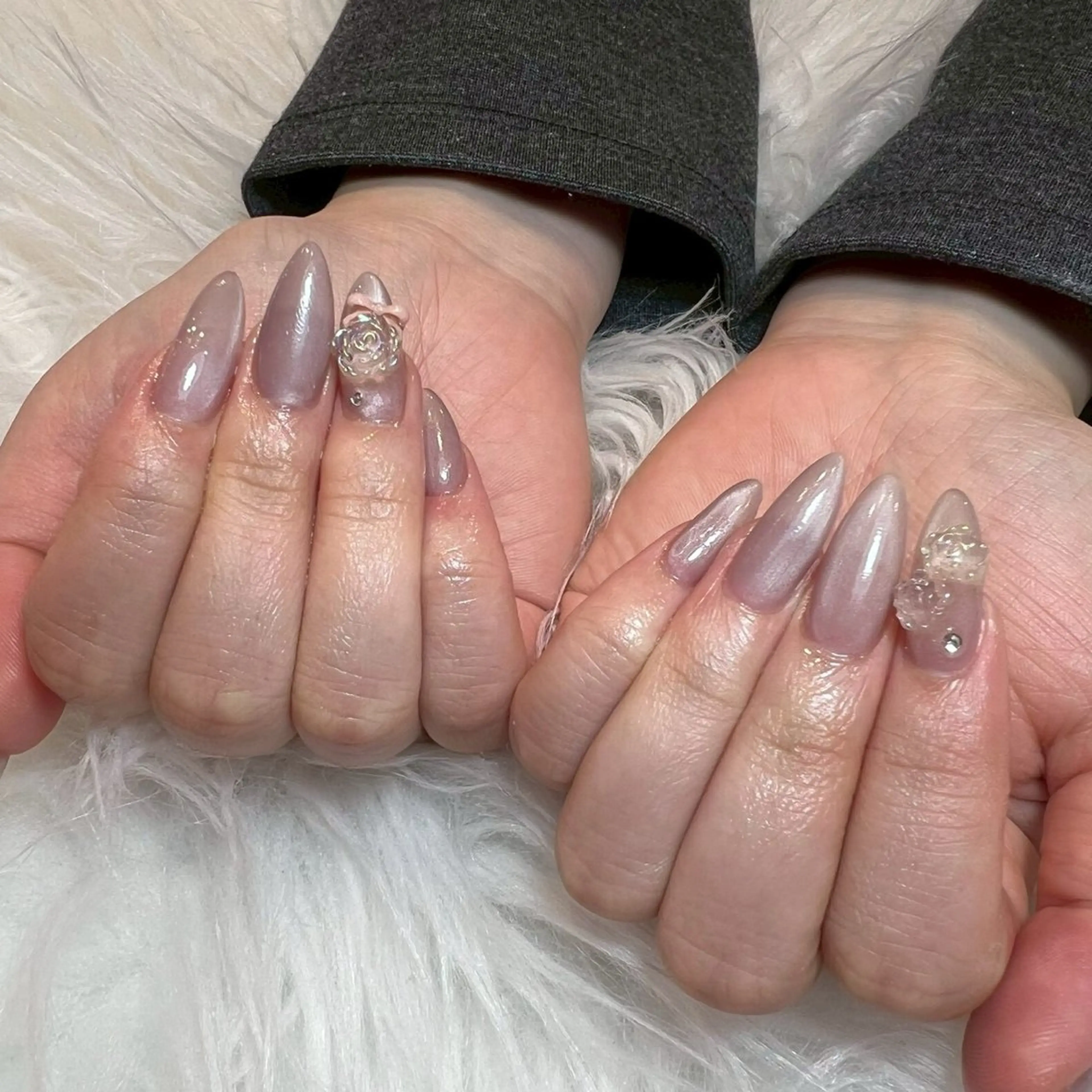 ネイル マグネットネイル ハンドネイル LIB VALLA Yuri🍭🖤のネイルデザイン